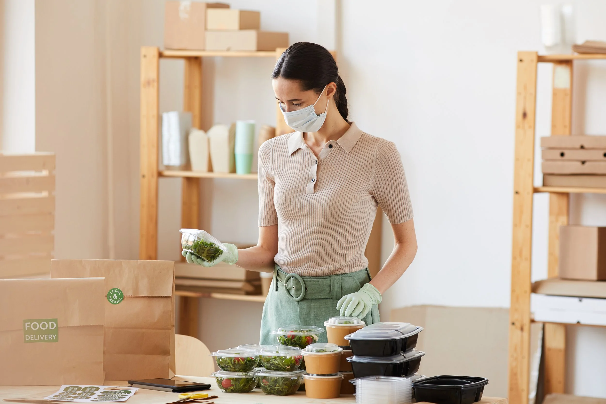 contactless-food-delivery-2022-02-02-03-55-47-utc.jpg