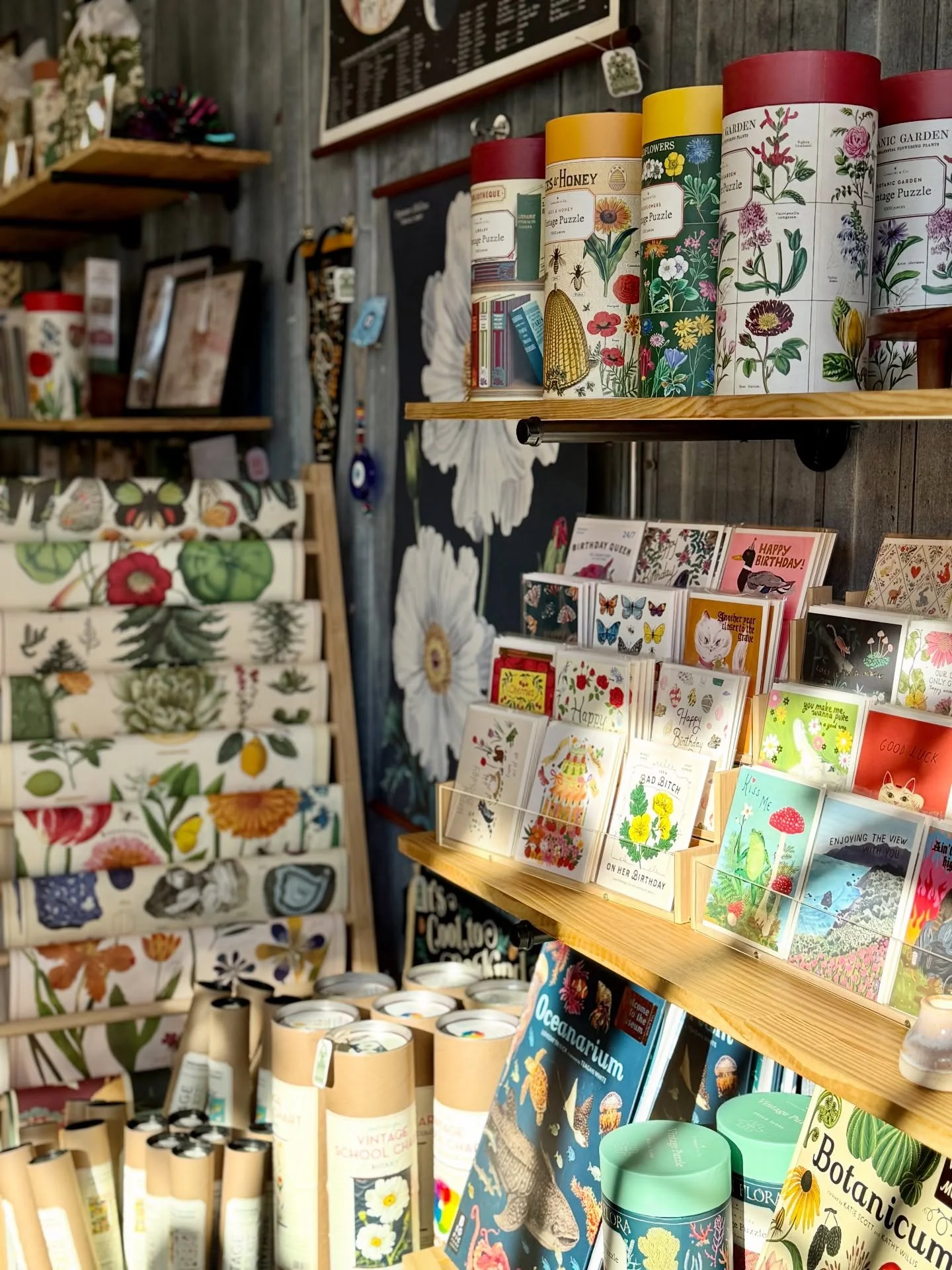 Spending this snowy day doing displays, putting out new product, making candles &amp; getting things prepped for our ribbon cutting tomorrow morning! Tomorrow we will have drinks and gifts with purchase (while supplies last!) 💝 

Hours today 10-5
Sa