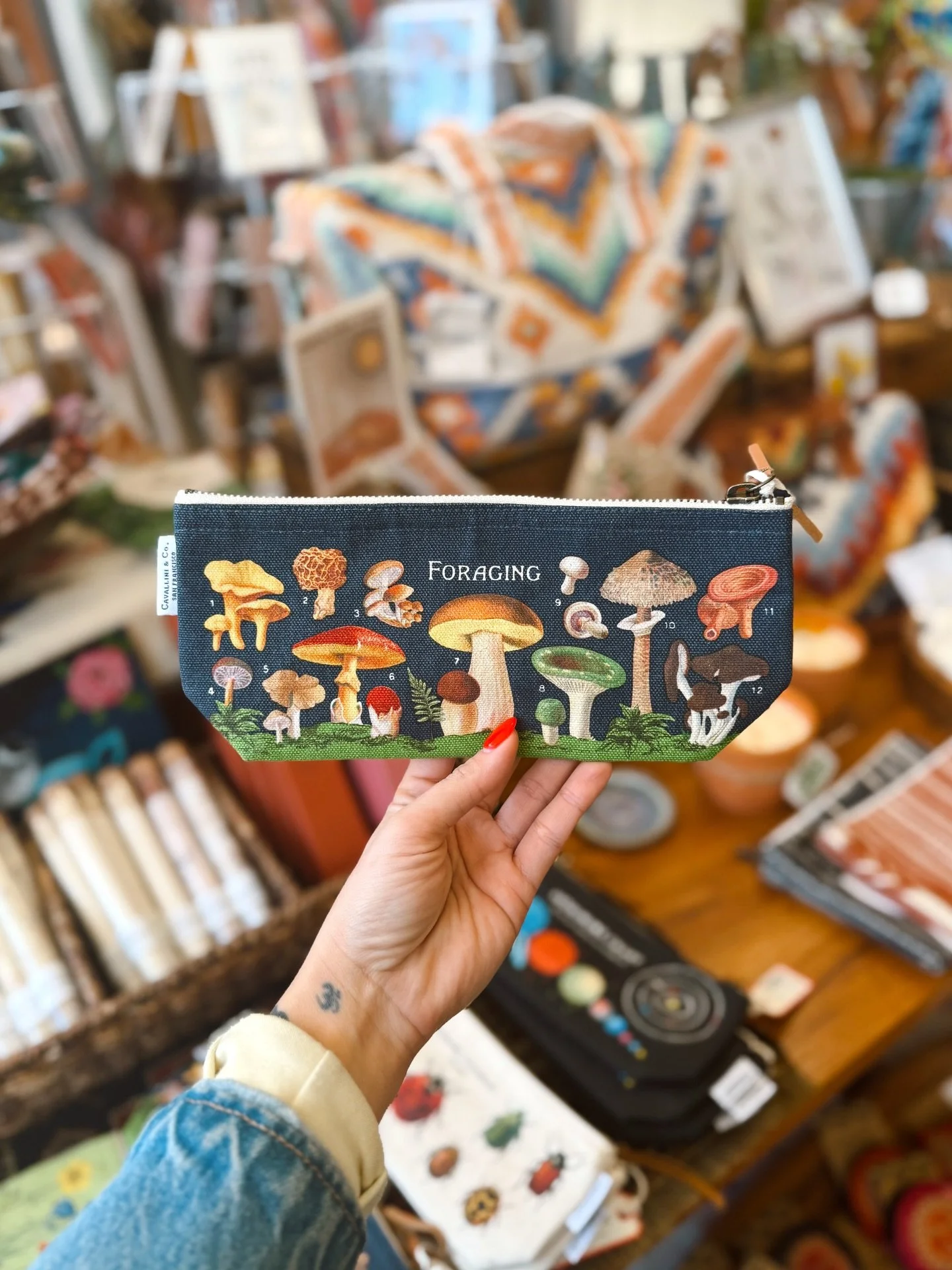 🍄👜💐🕯️💌 Just gonna leave these here&hellip; back open Thursday! 

#shopsmall #thinklocal #tuesdayinspo #brickandmortar #onlineshop