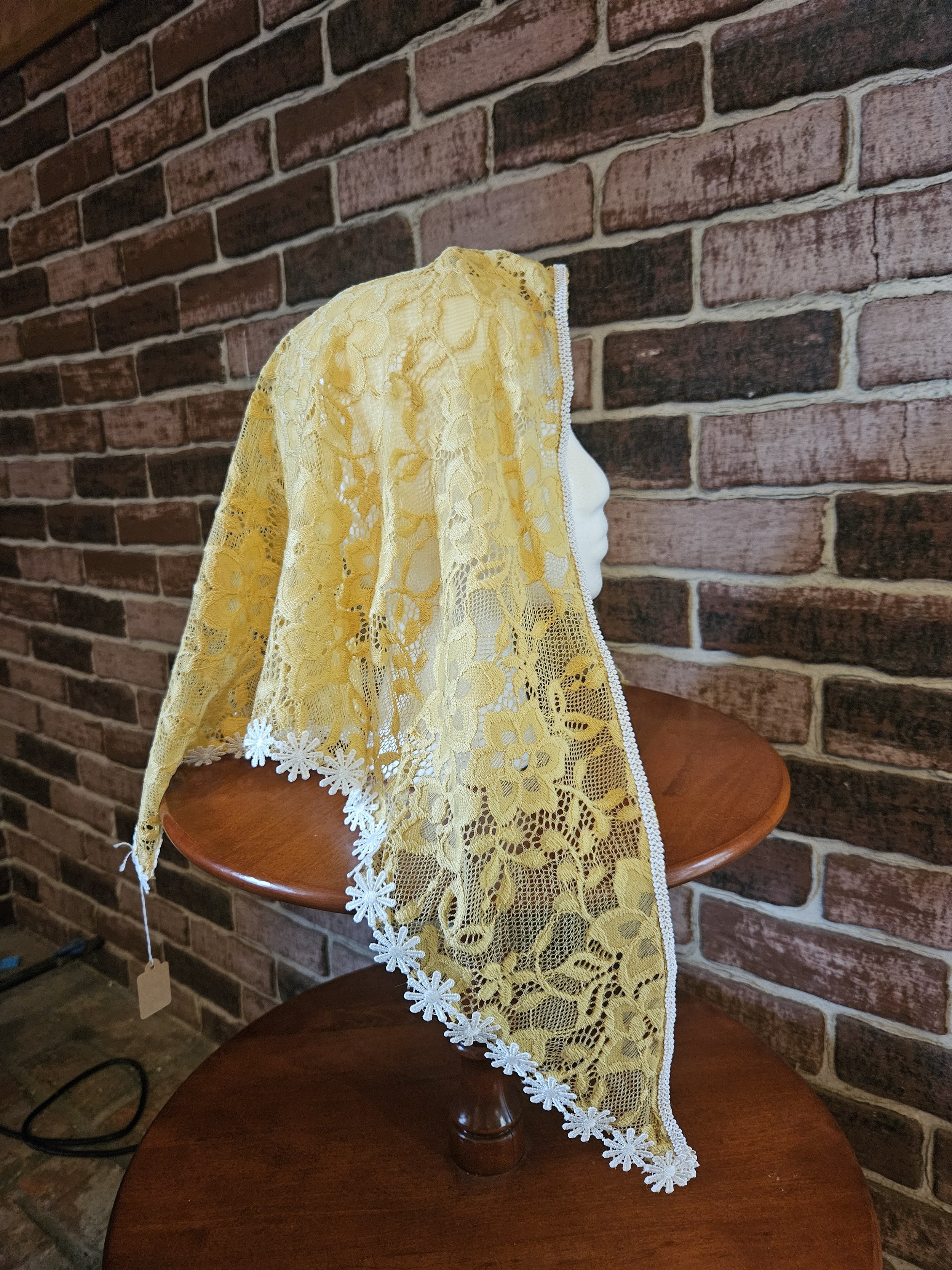 Yellow with Daisies Large Triangle