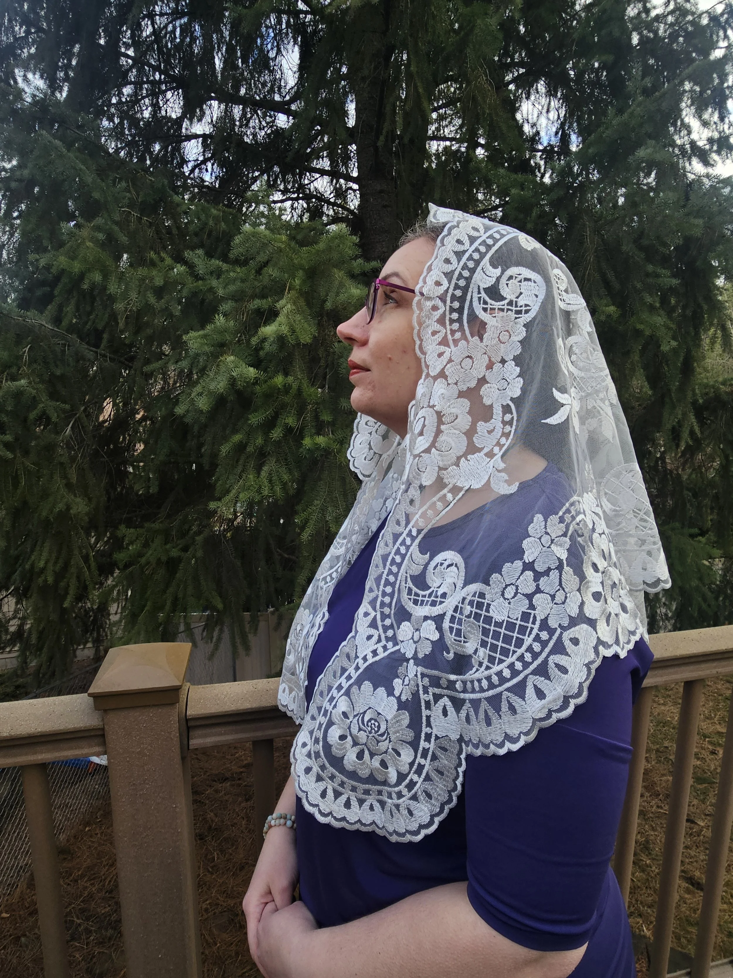 White BasketWeave Mantilla