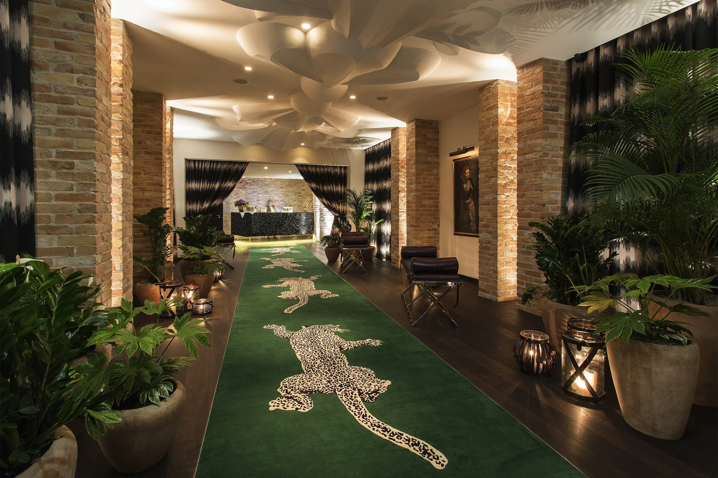 Hotel Zoo Berlin 𓃮 Conceptual and Principal Designers