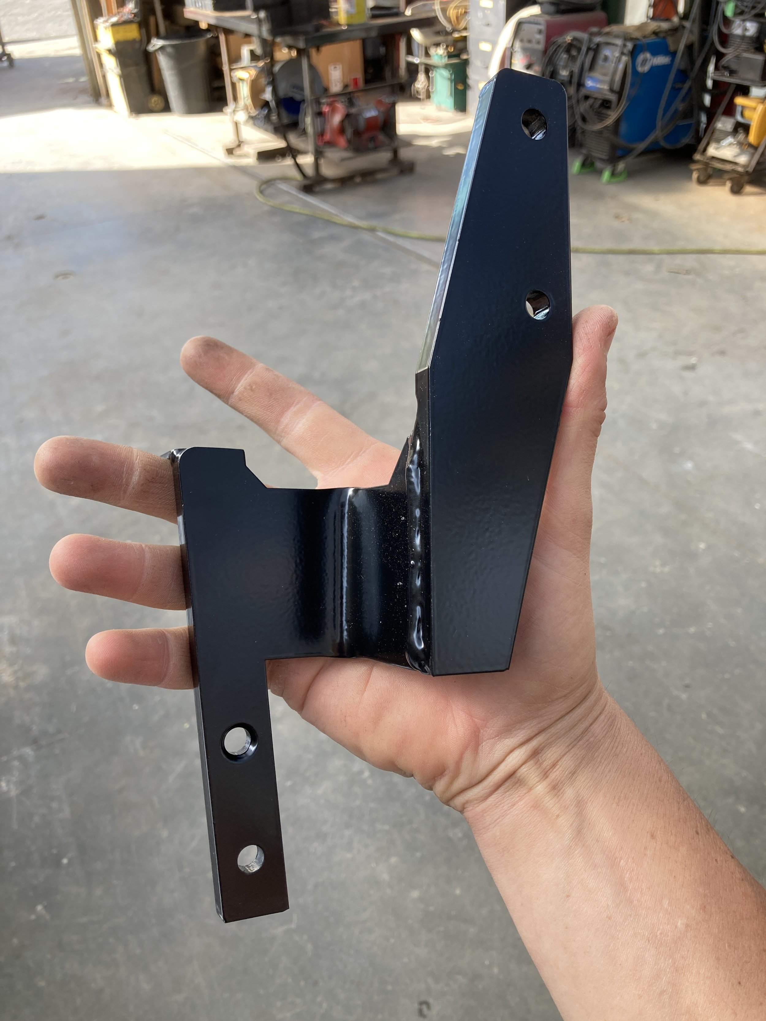 IH 86 and 88 series K&M mirror brackets