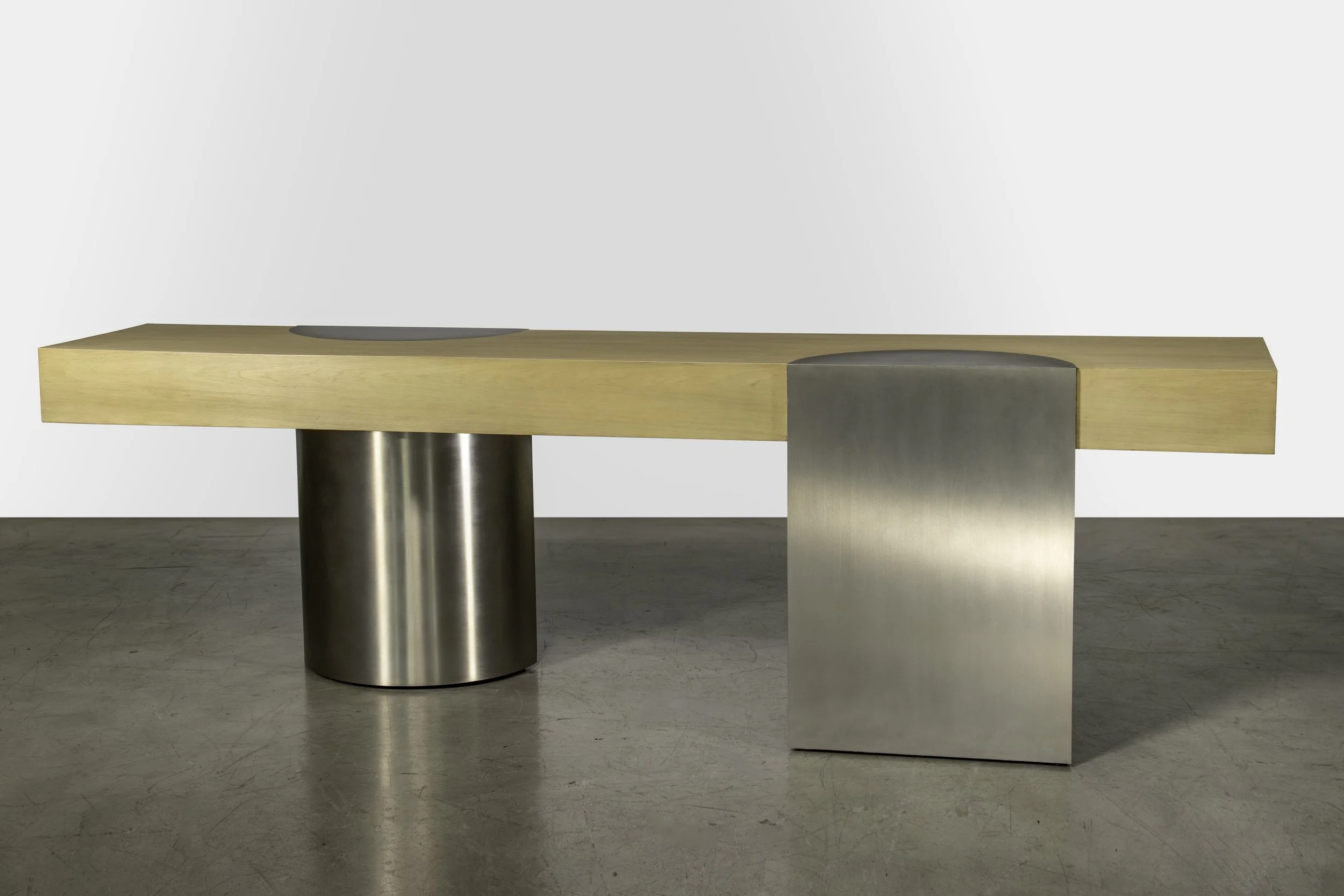 IF-43.700 River St Table for Clodagh by Costantini 00.jpg