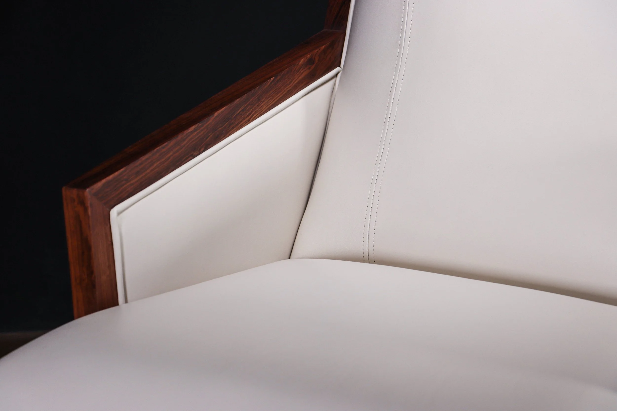 Belgrano Lounge Chair by Costantini 18.jpg