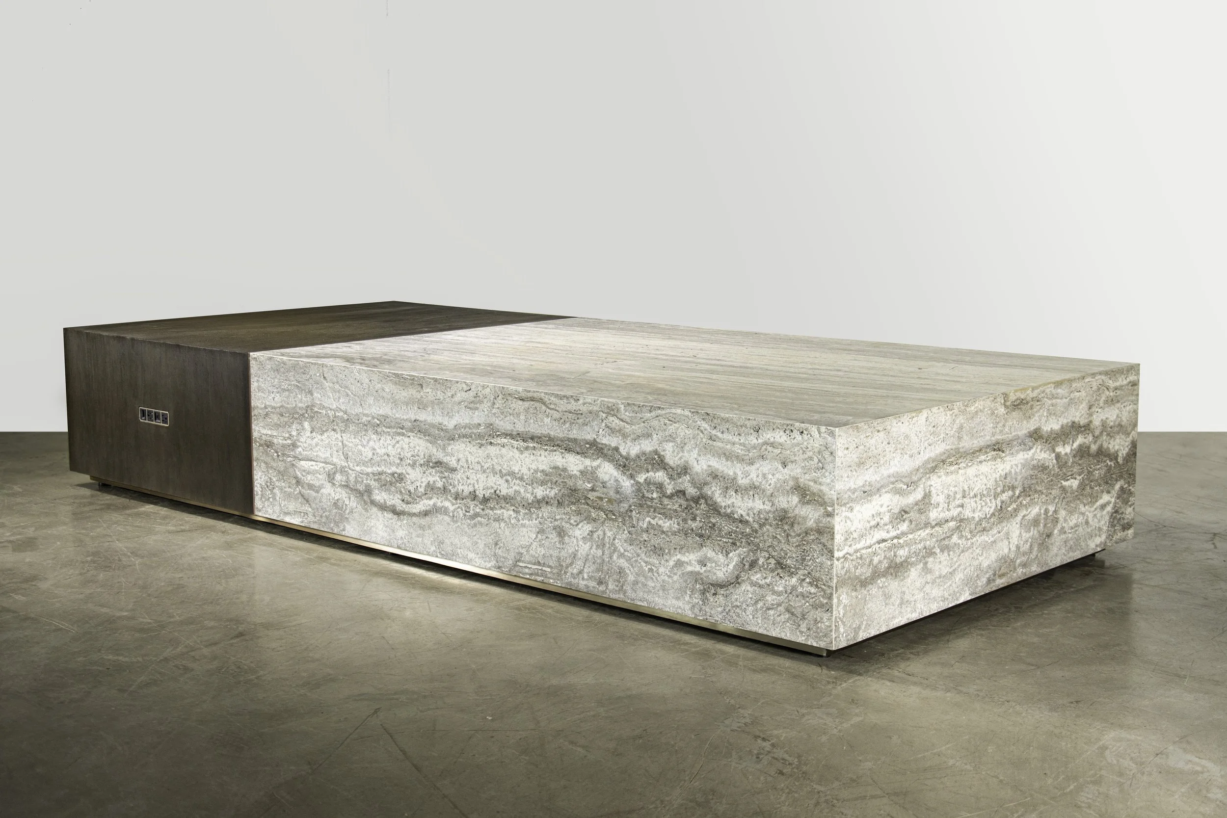 IF-43.113 River Table for Clodagh by Costantini 00.jpg