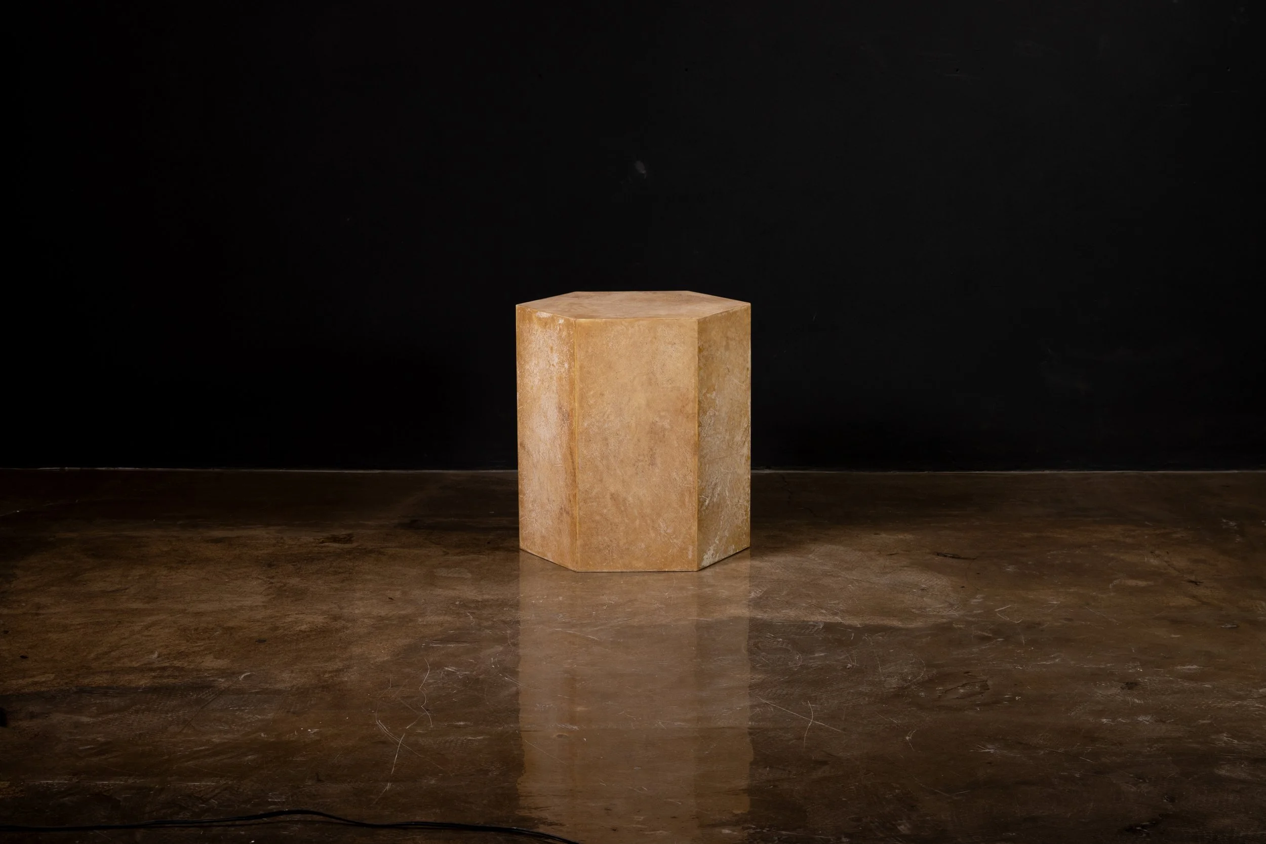 260317_10 Pergamino Hex Caramel Chico by Costantini 04.JPG
