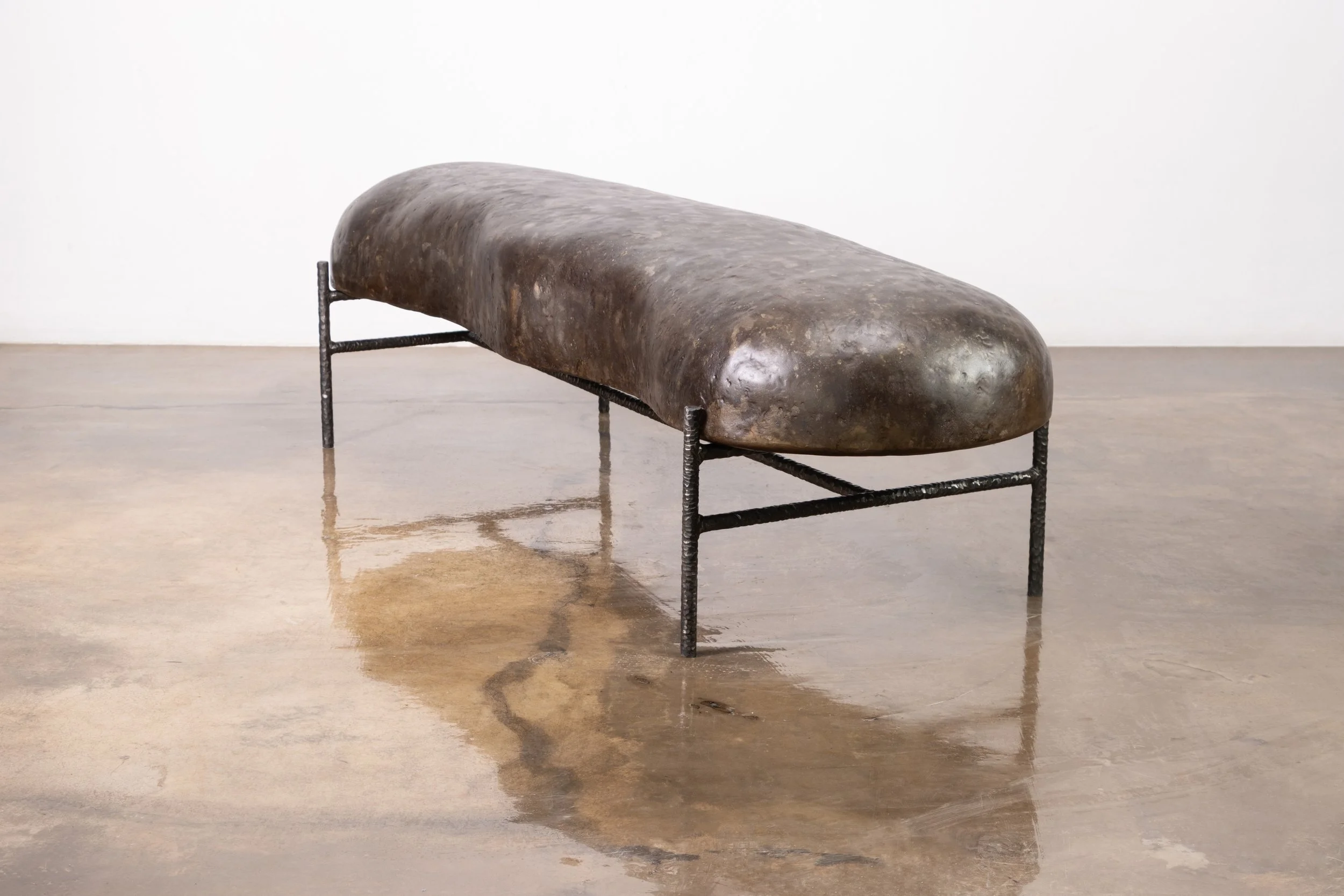 Lingua Sculptural Bench in Metal and Fiberglass by Costantini 00.jpg