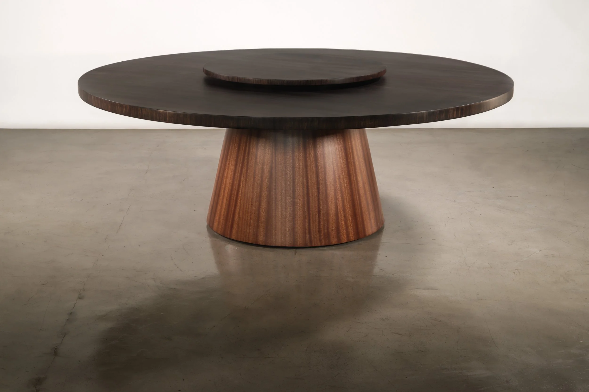 Mo-Mo Table for Studio KER by Costantini 02.jpg
