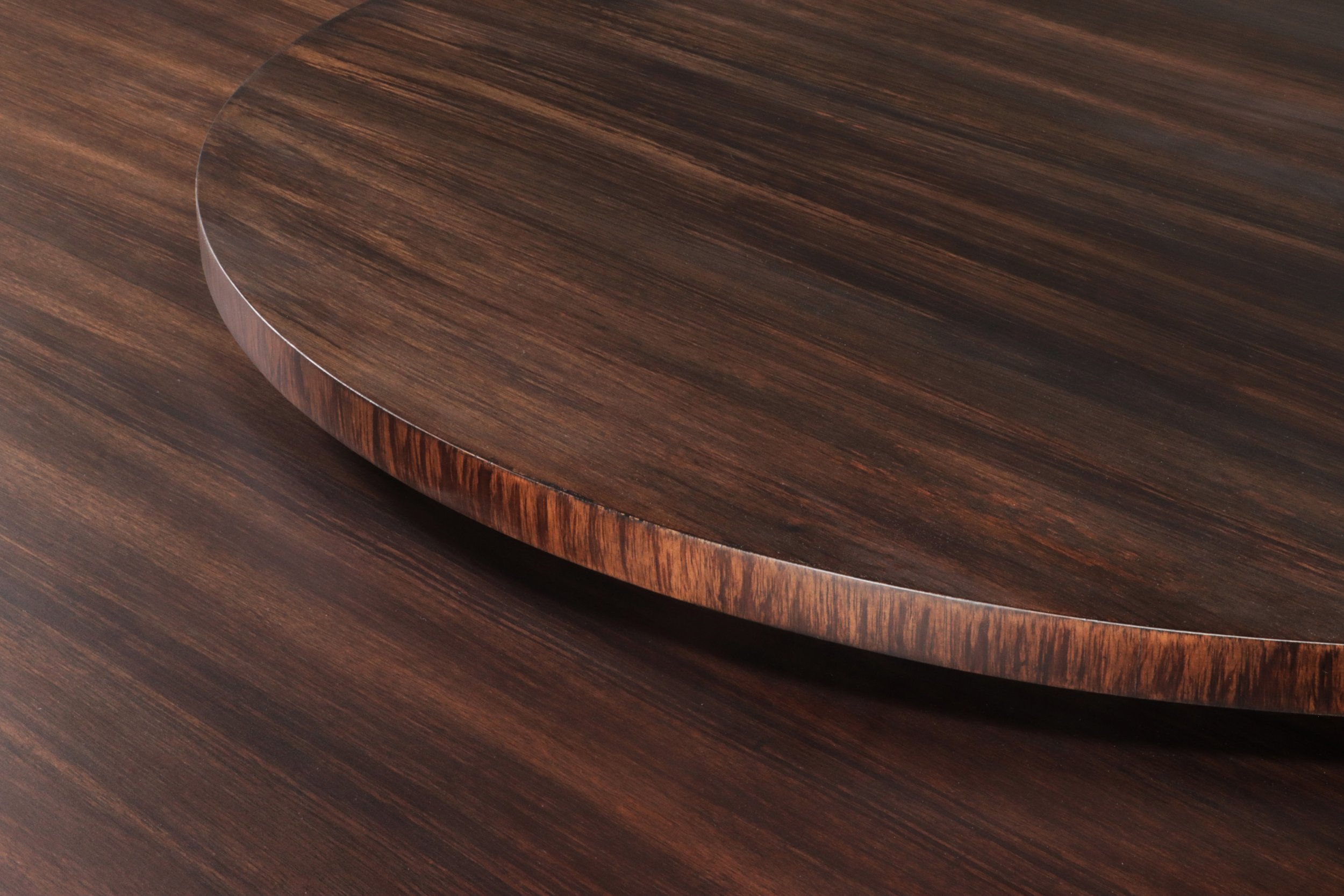 Mo-Mo Table for Studio KER by Costantini 09.jpg