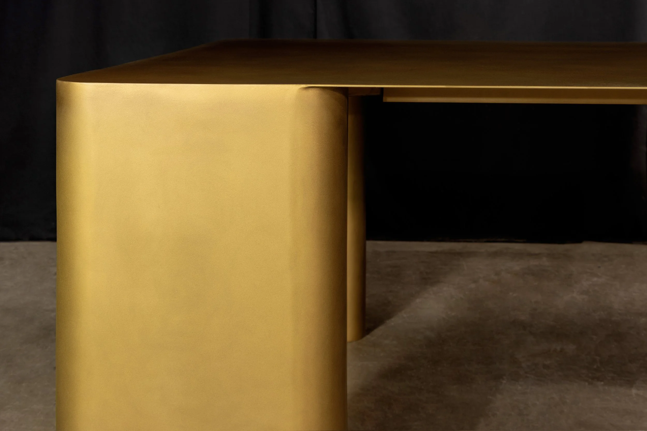 Alonzo Bronze Dining Table by Costantini 06.jpg
