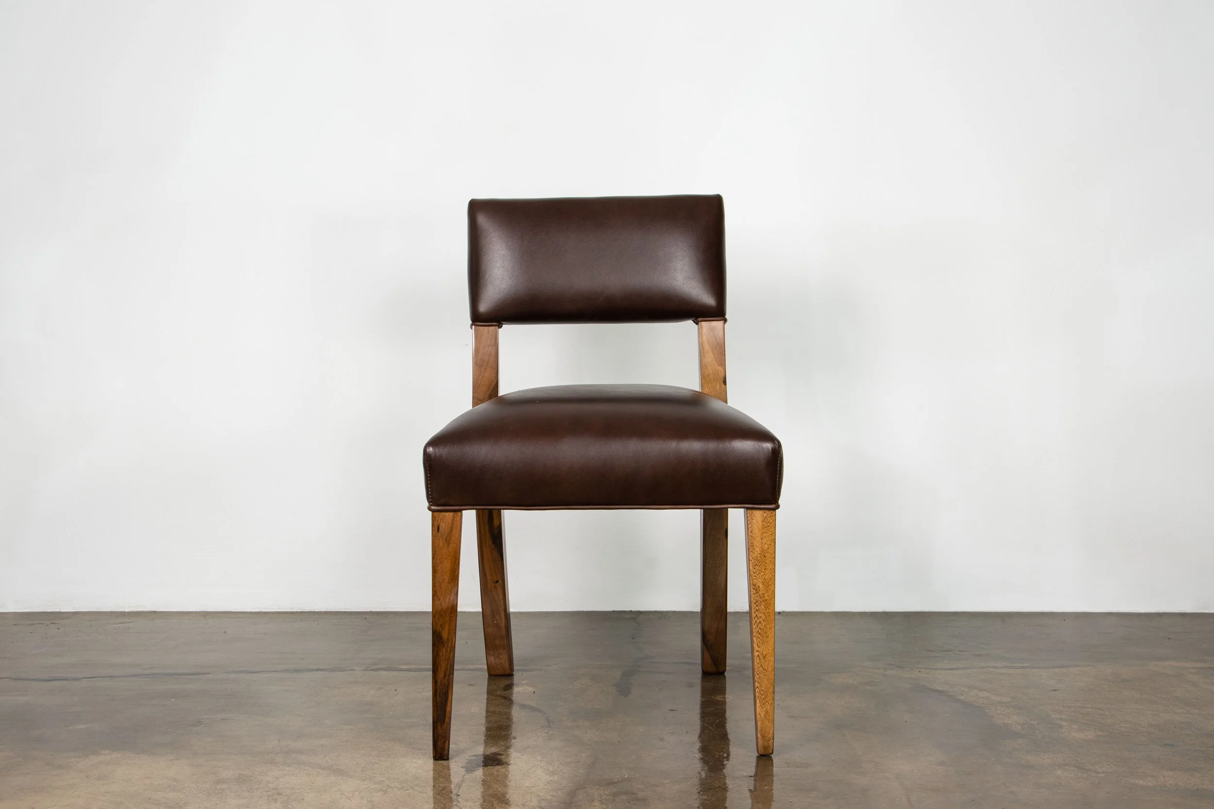 Bruno Chair 220809_02 02.jpg