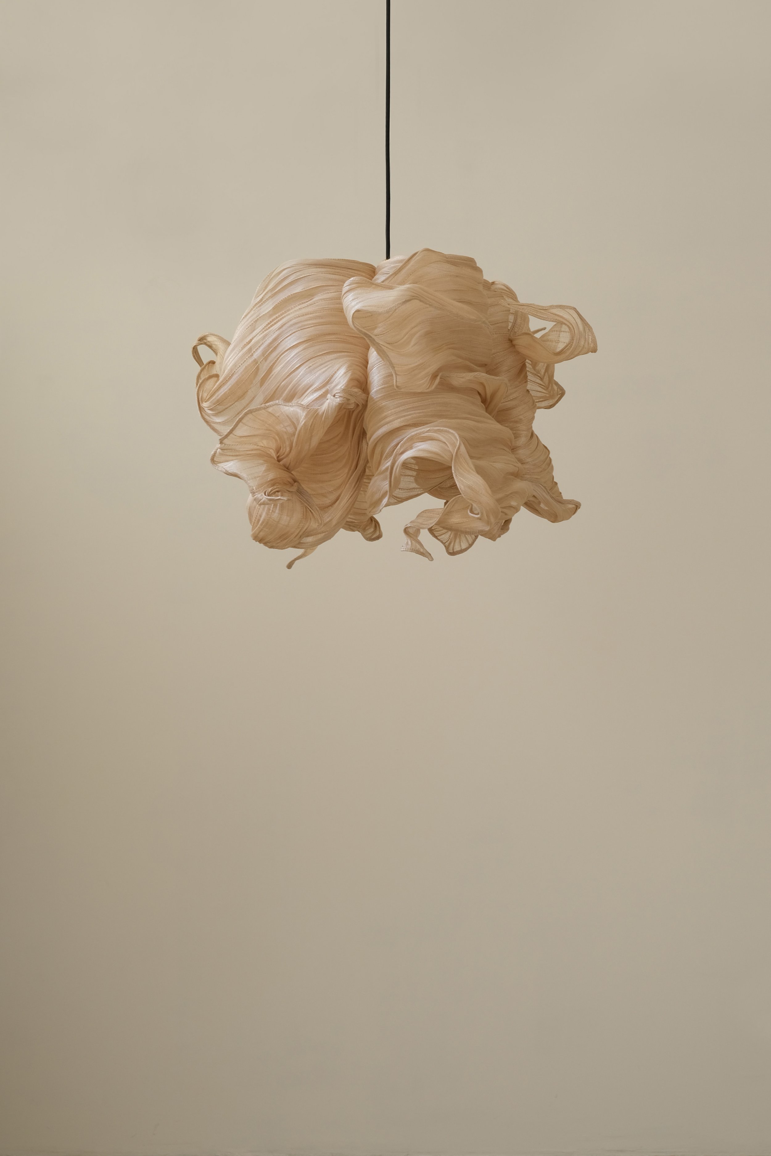 Nebula 60 Pendant Natural by Mirei Monticelli 01.jpg