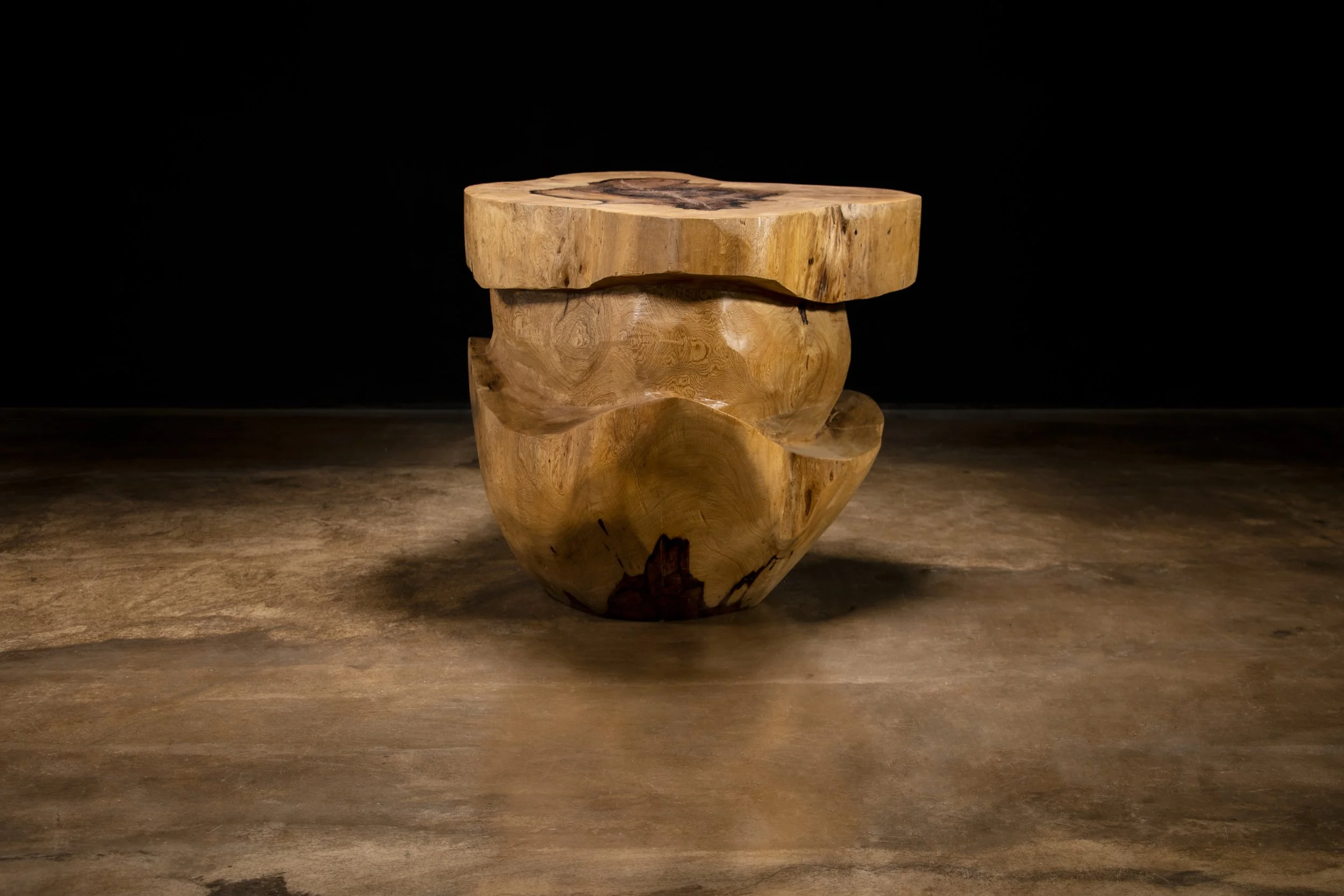 Francisco Table ƒ 45 05 by Costantini.jpg