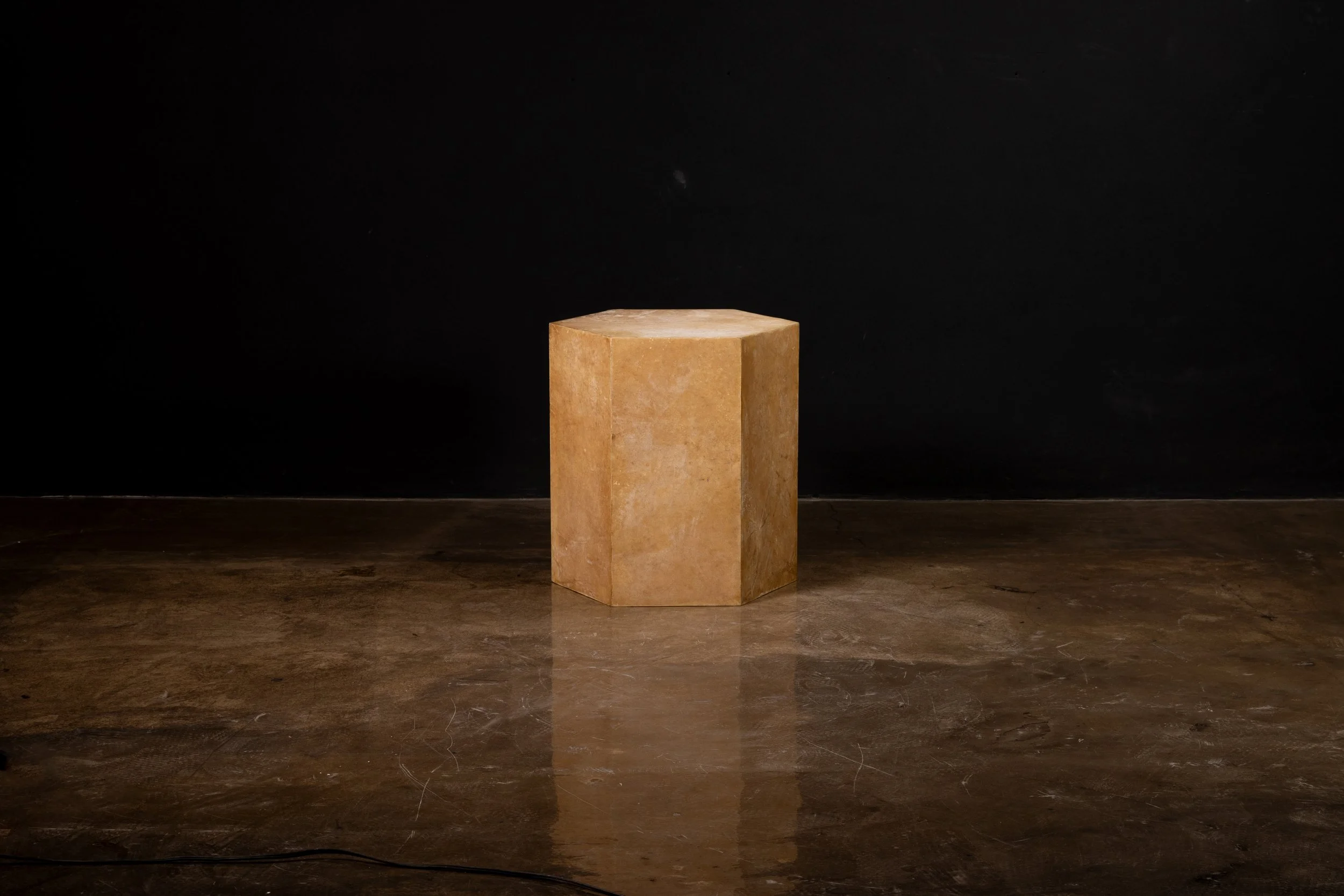 260317_11 Pergamino Hex Caramel Chico by Costantini 04.JPG