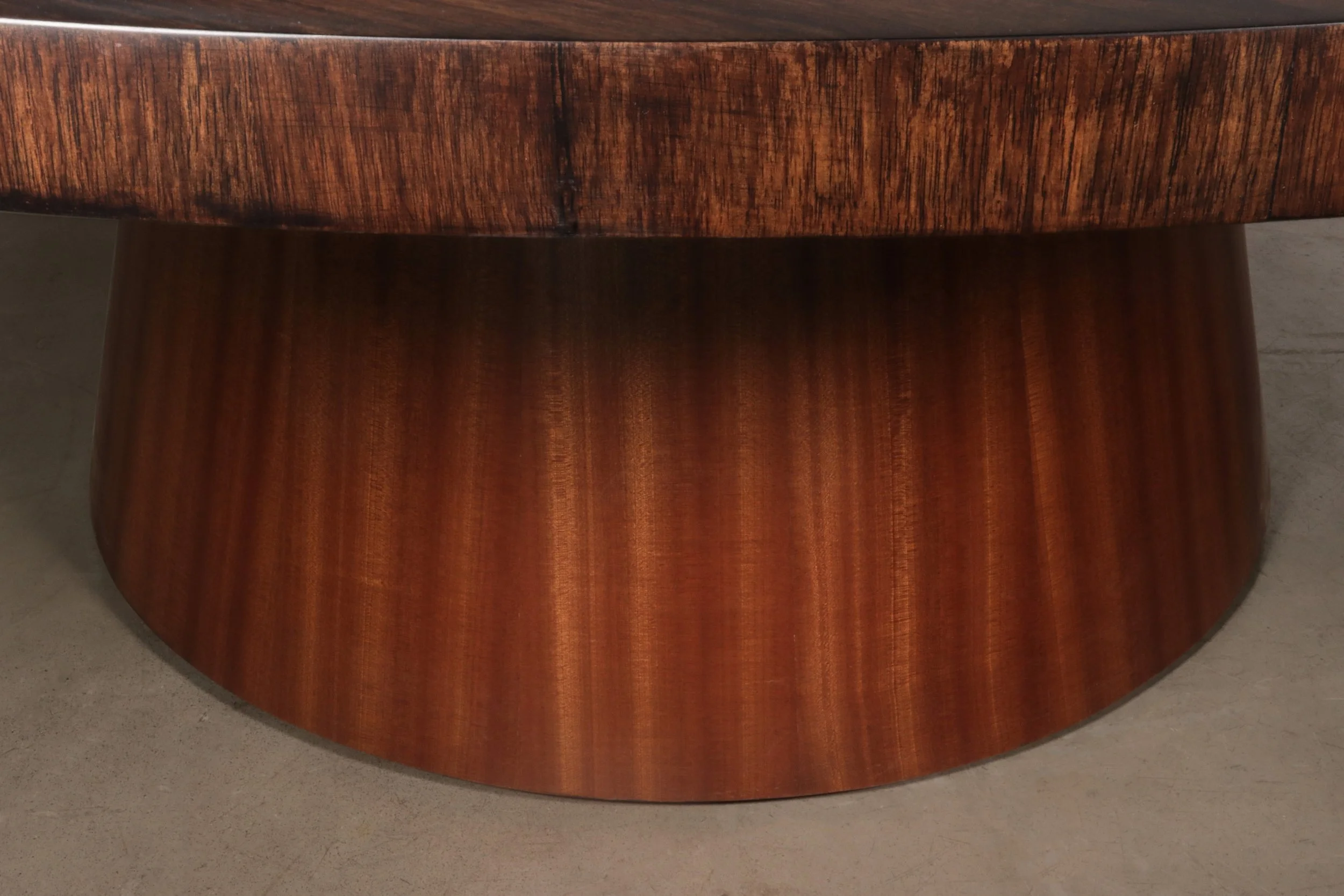 Mo-Mo Table for Studio KER by Costantini 08.jpg