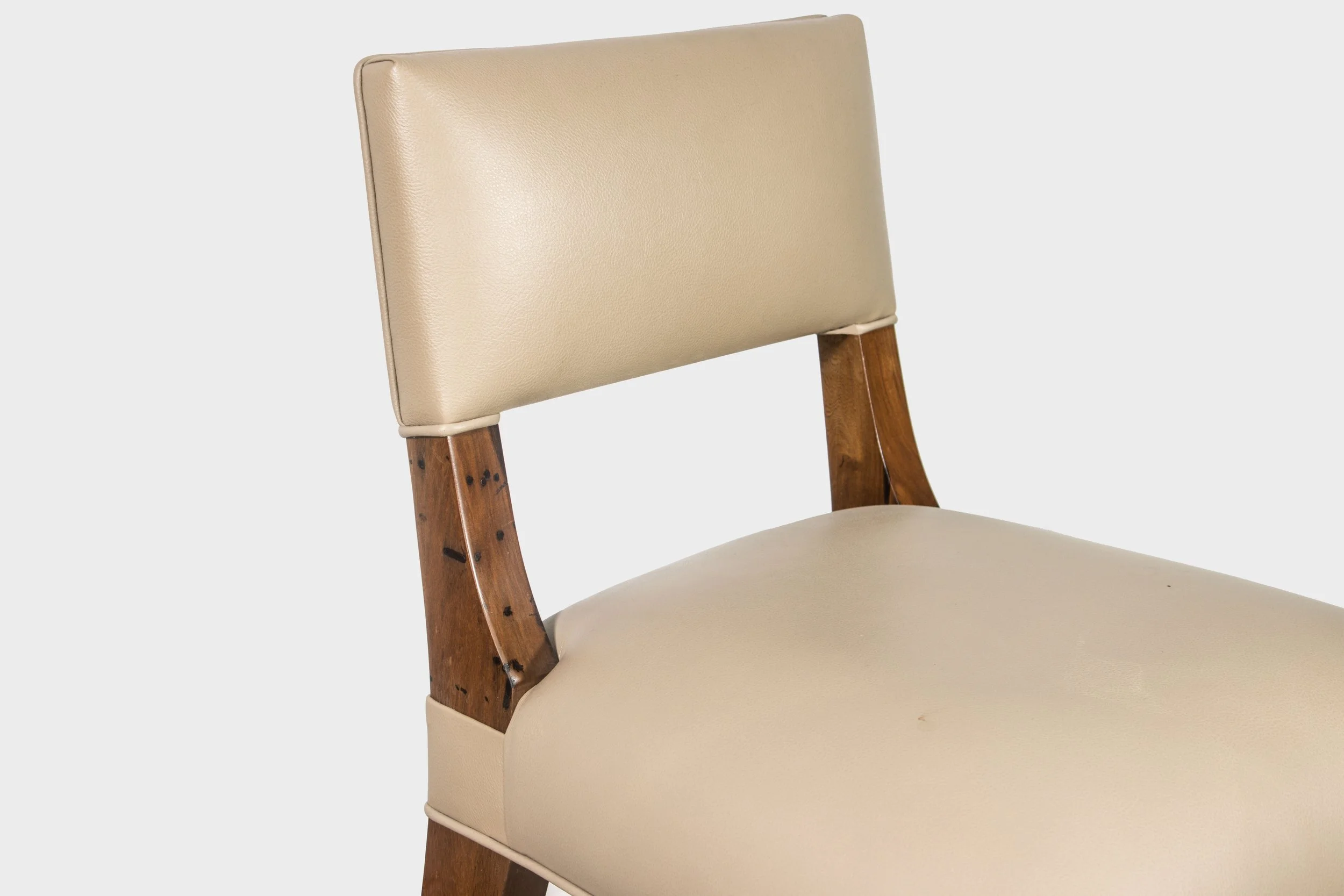 Bruno Chair Crema 220809_01 06.jpg