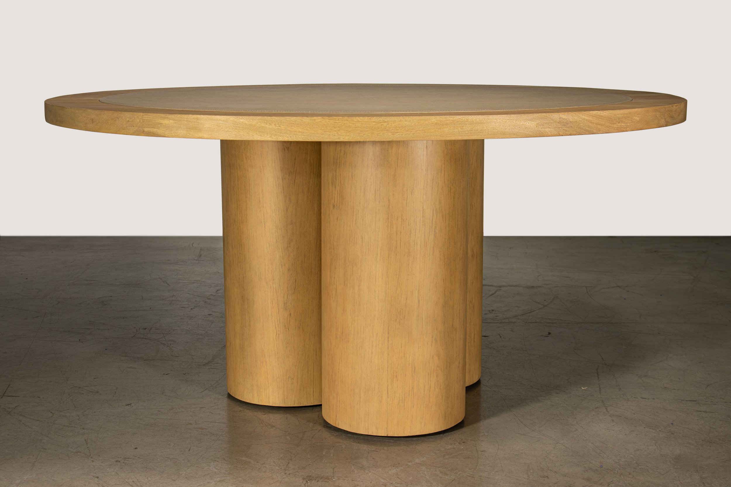 IF-12.611 River St Table for Clodagh by Costantini 00.jpg