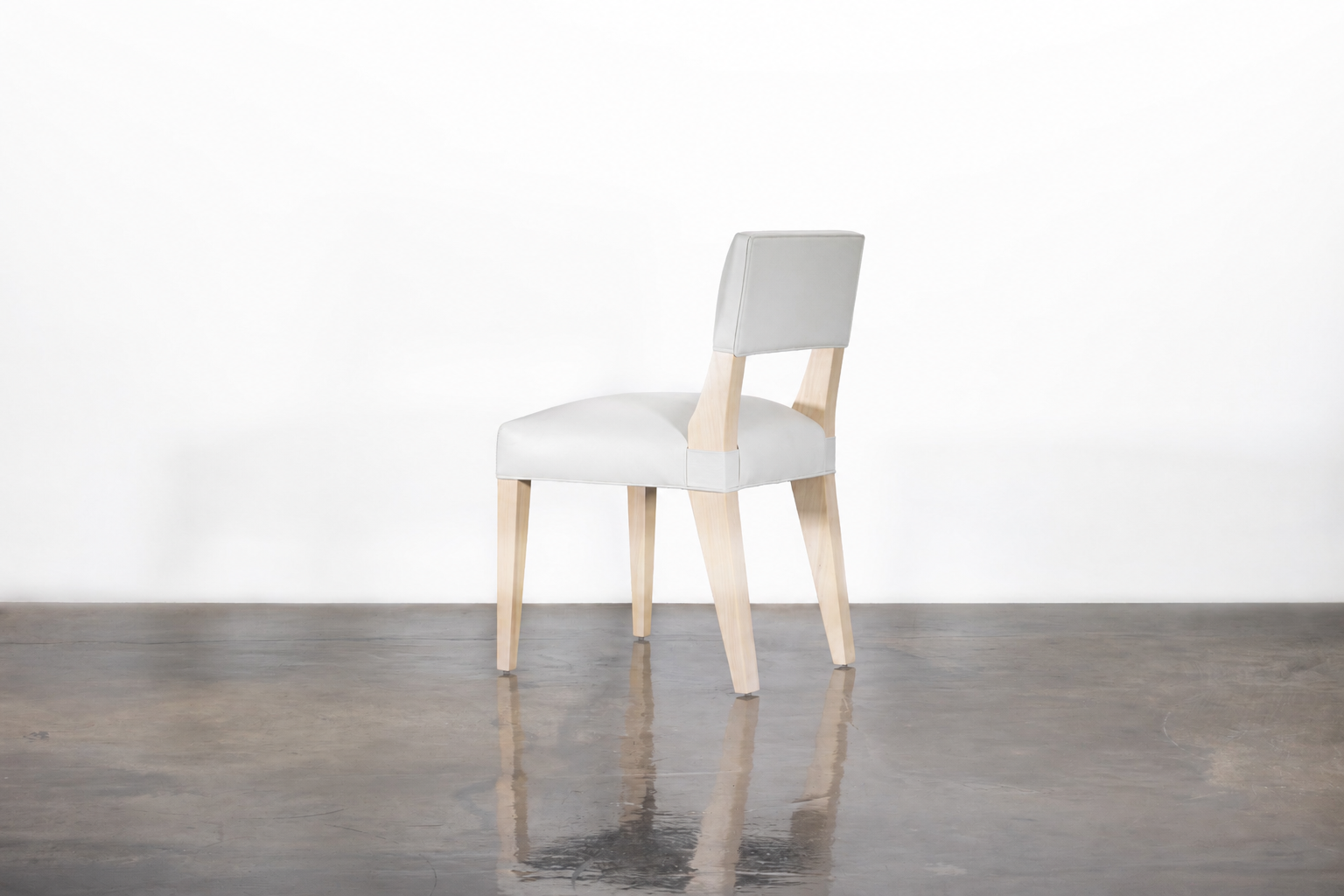 Bruno Chair Ivorywood by Costantini 02.png