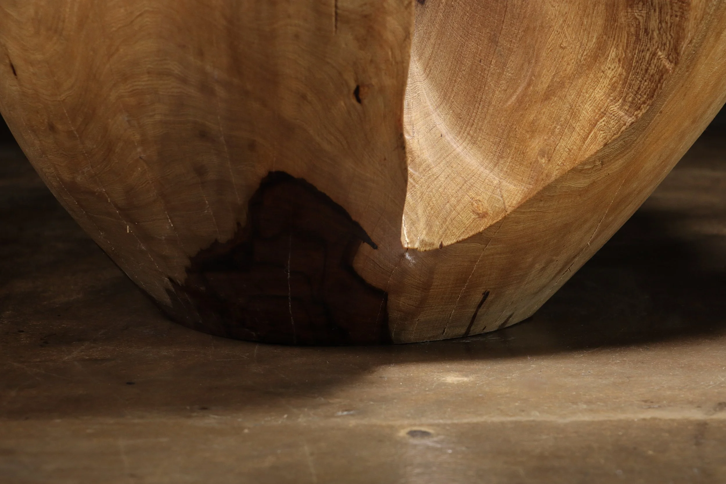 Francisco Table ƒ 43 14 by Costantini.jpg