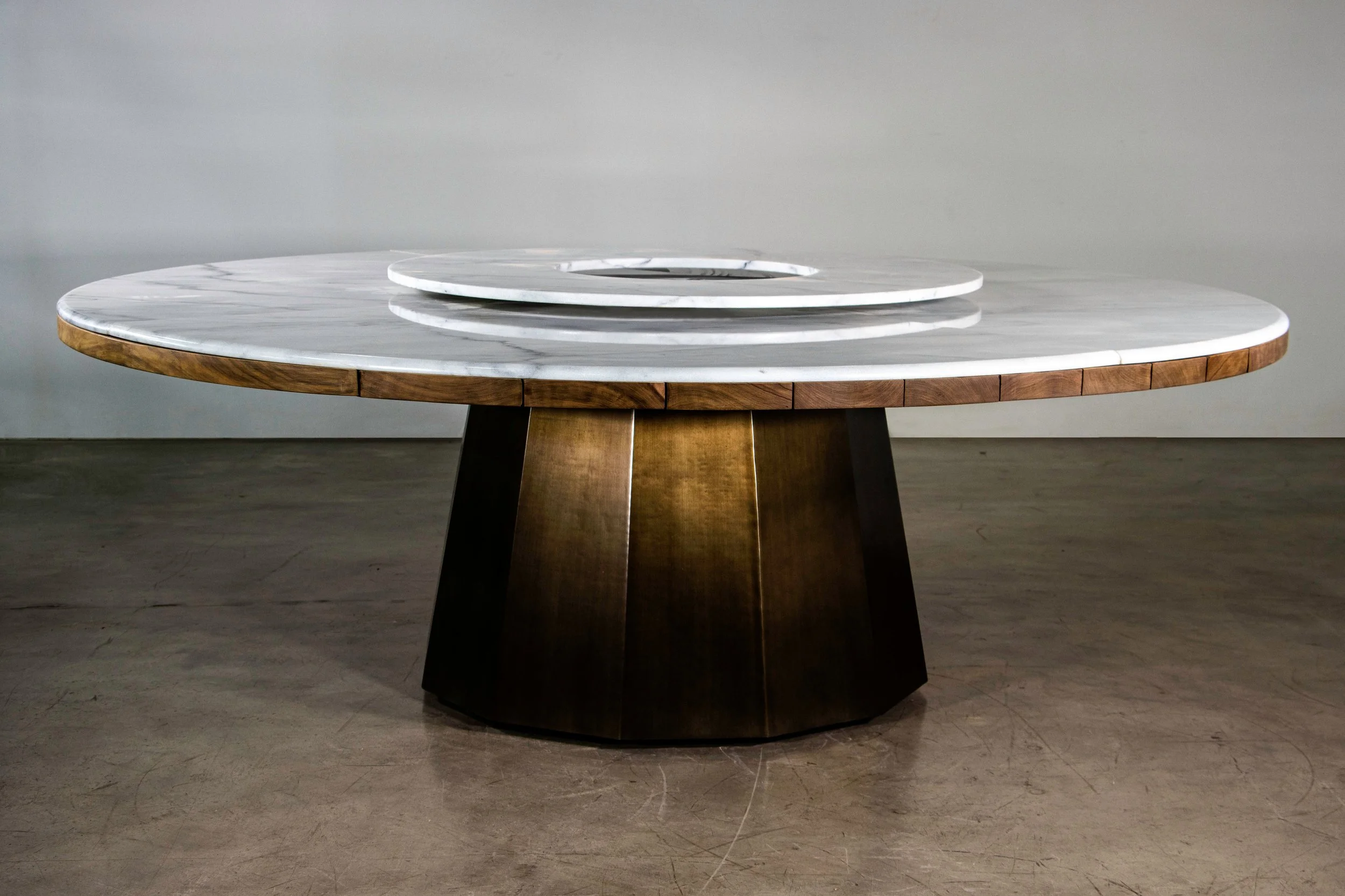 Aragon Outdoor Table by Costantini 00.jpg