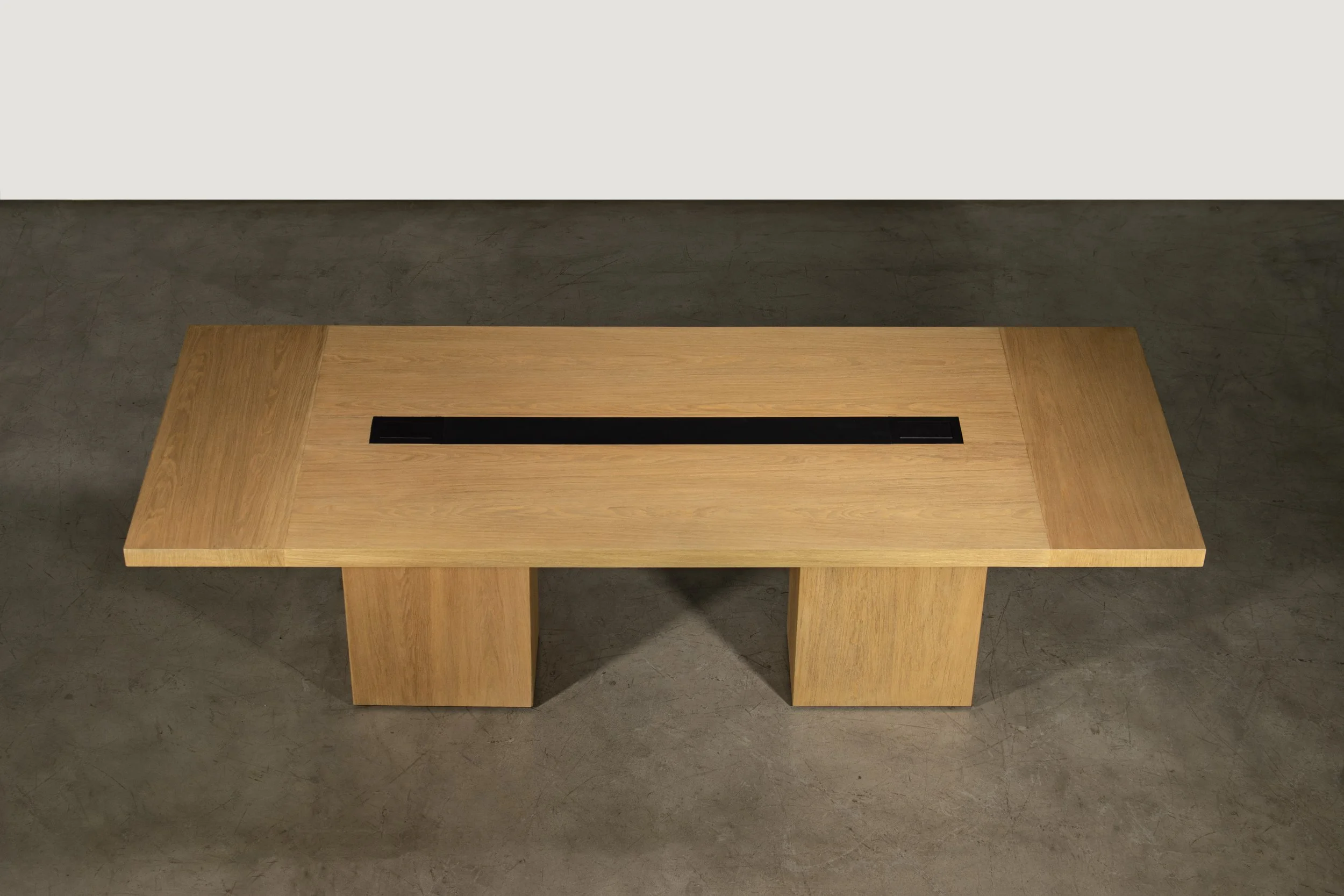 IF-GF.400 River St Table for Clodagh by Costantini 03.jpg