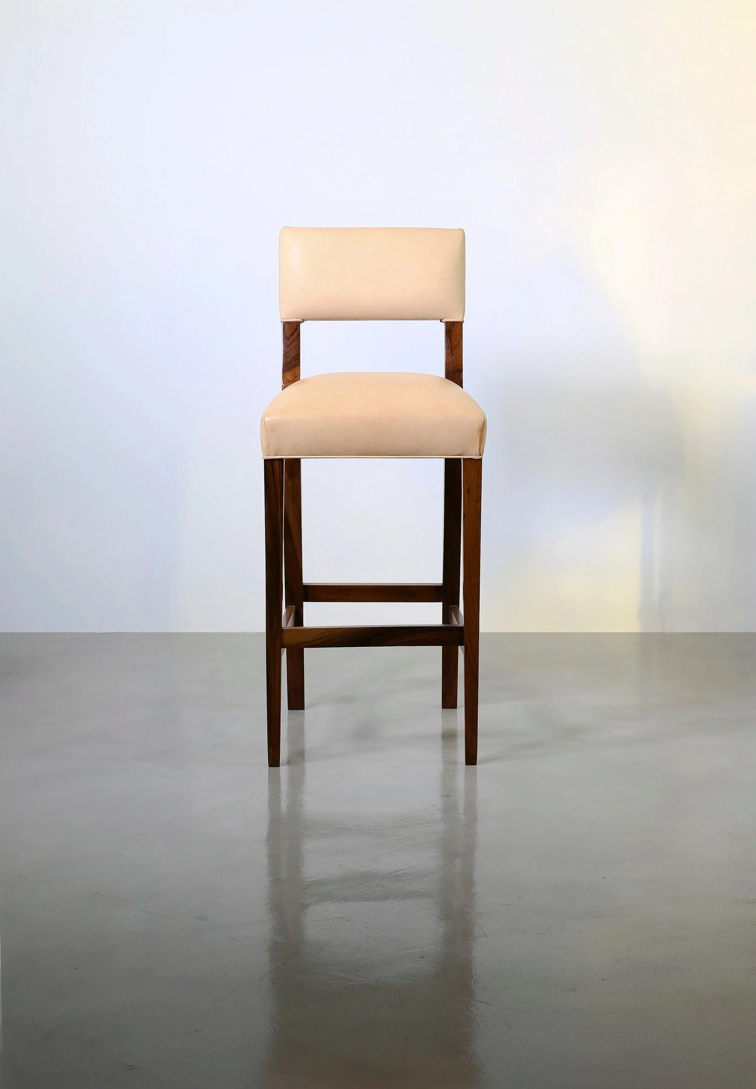 imgi_39_04+Bruno+Stool+by+Costantini.jpg