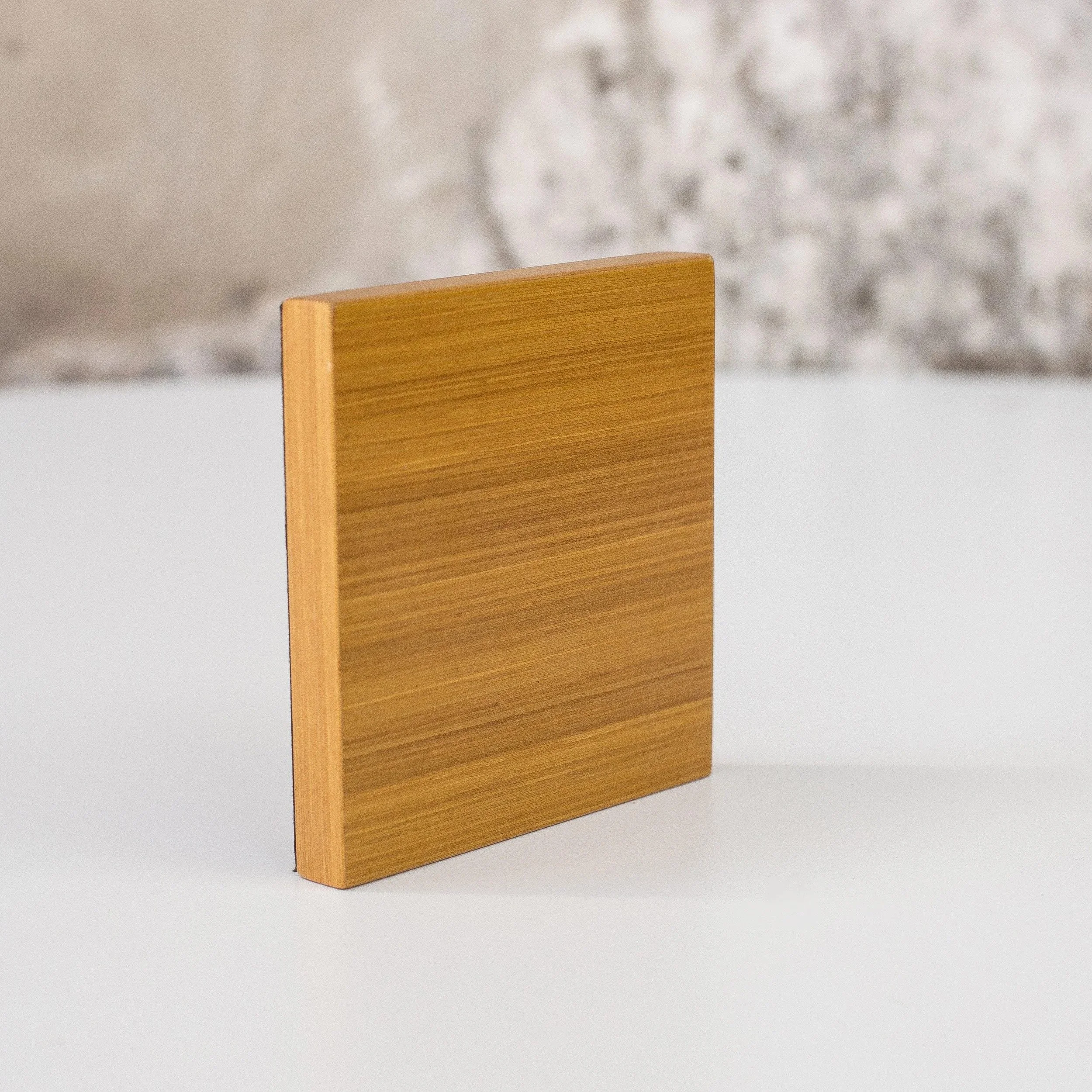 imgi_23_03+African+Teak+from+Costantini.jpg