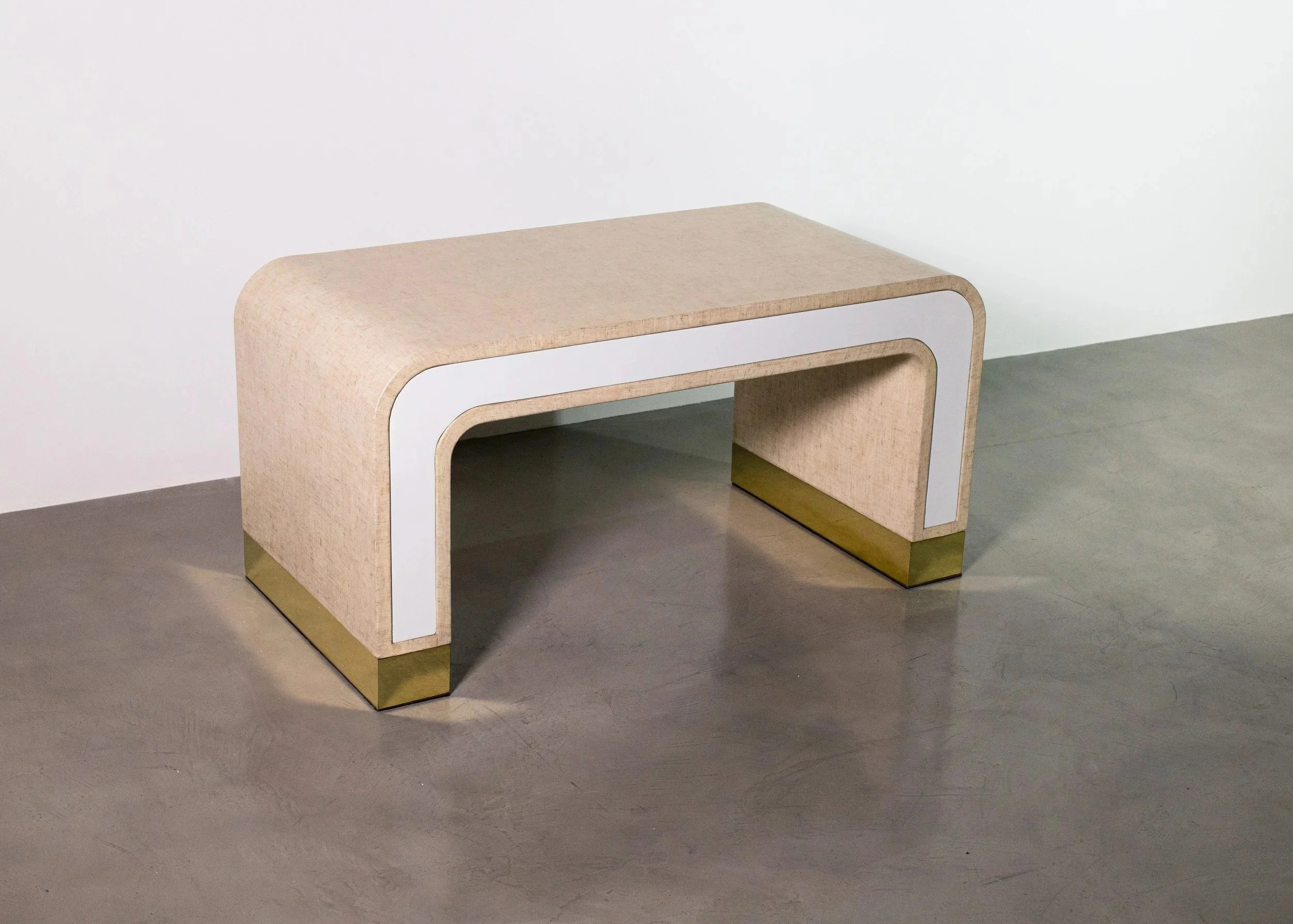 imgi_40_03+Cascata+Table+by+Costantini.jpg
