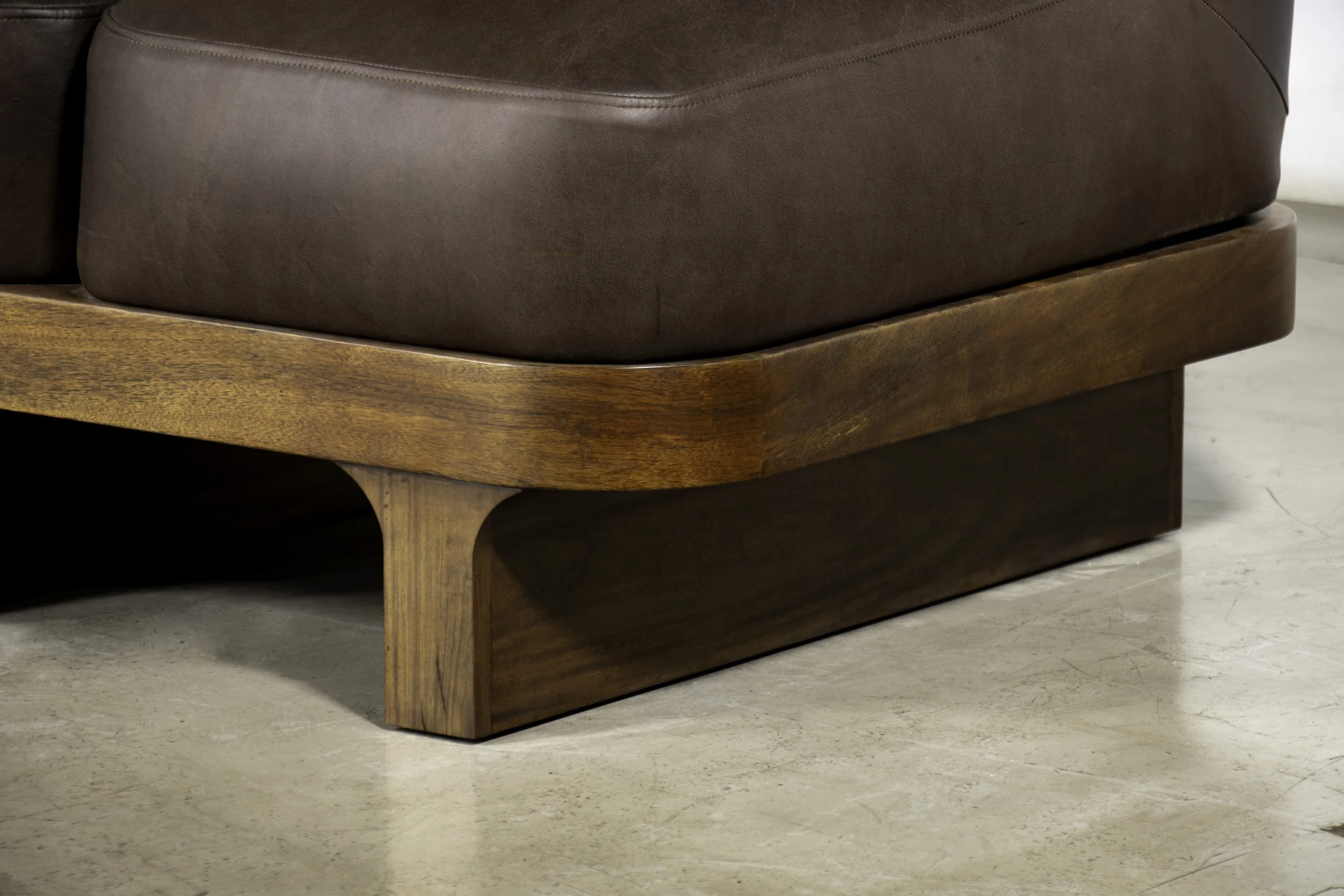 Pews Sofa for Studio Kër by Costantini 07.jpg