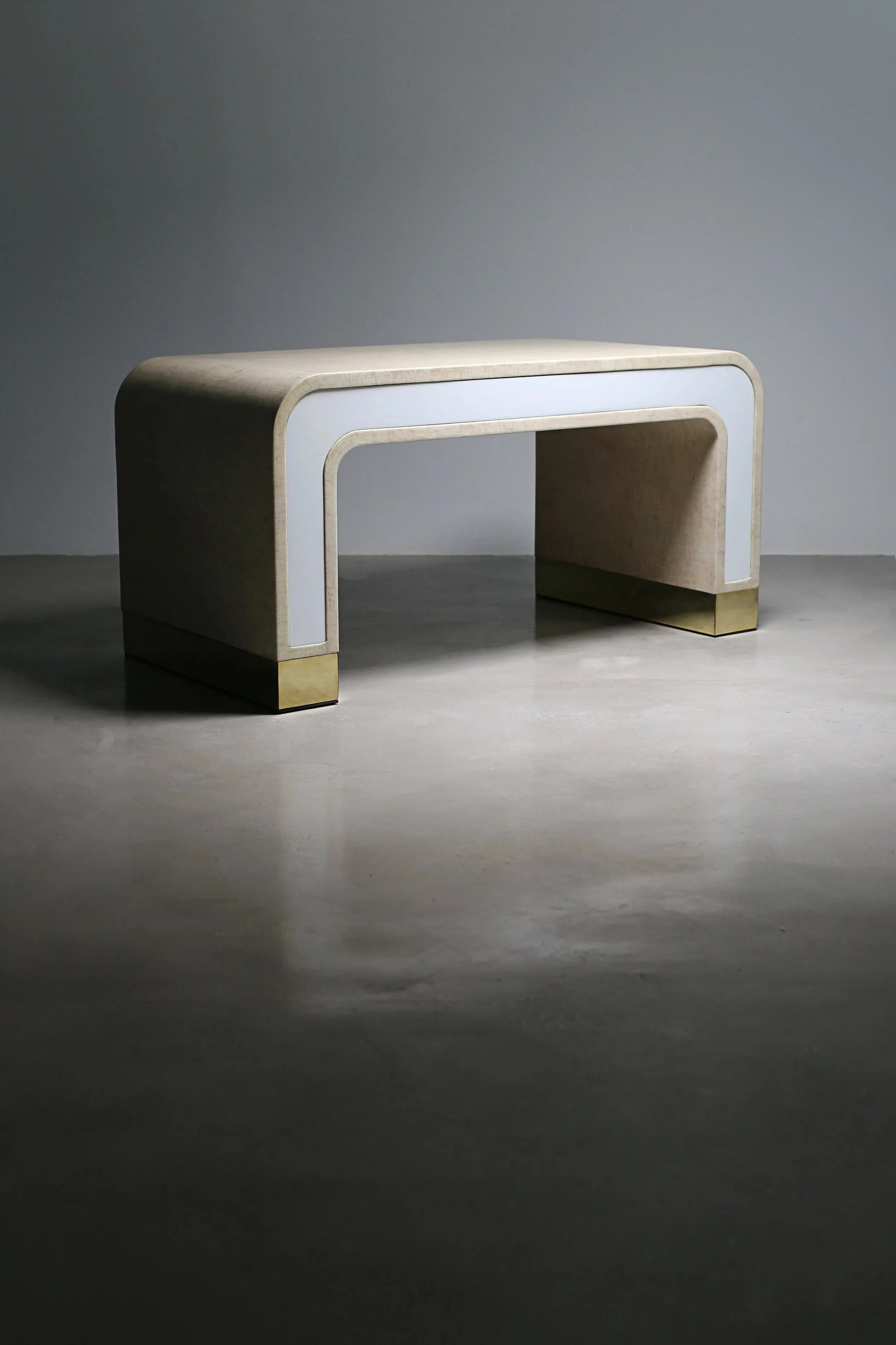imgi_42_05+Cascata+Table+by+Costantini.jpg