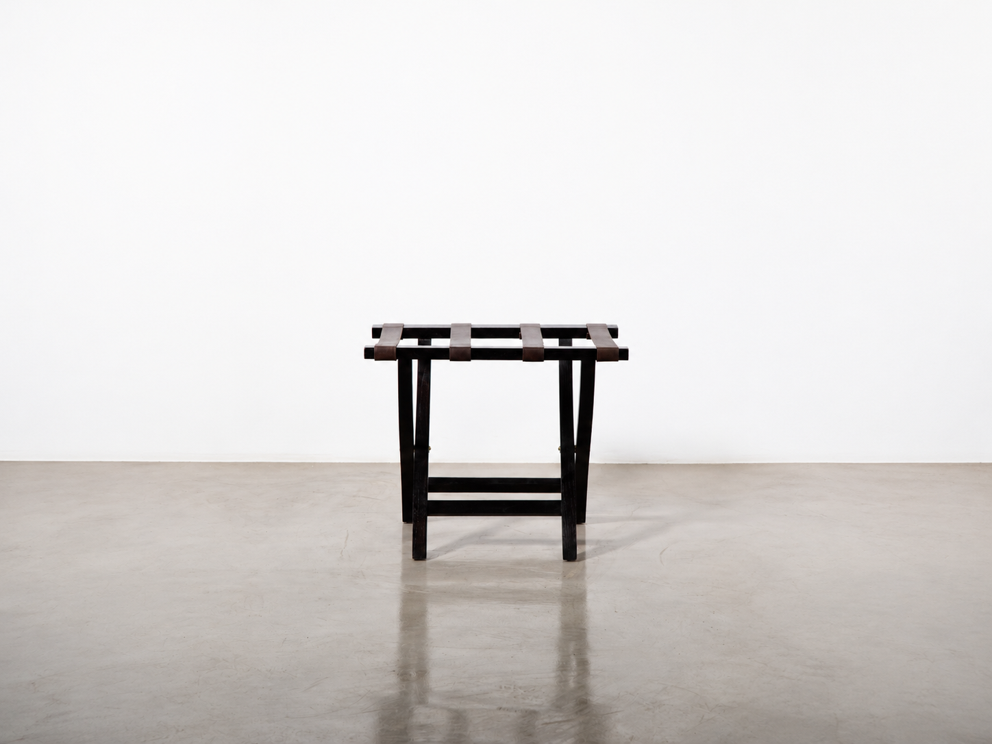 Valerio Luggage Rack by Costantini 02.png
