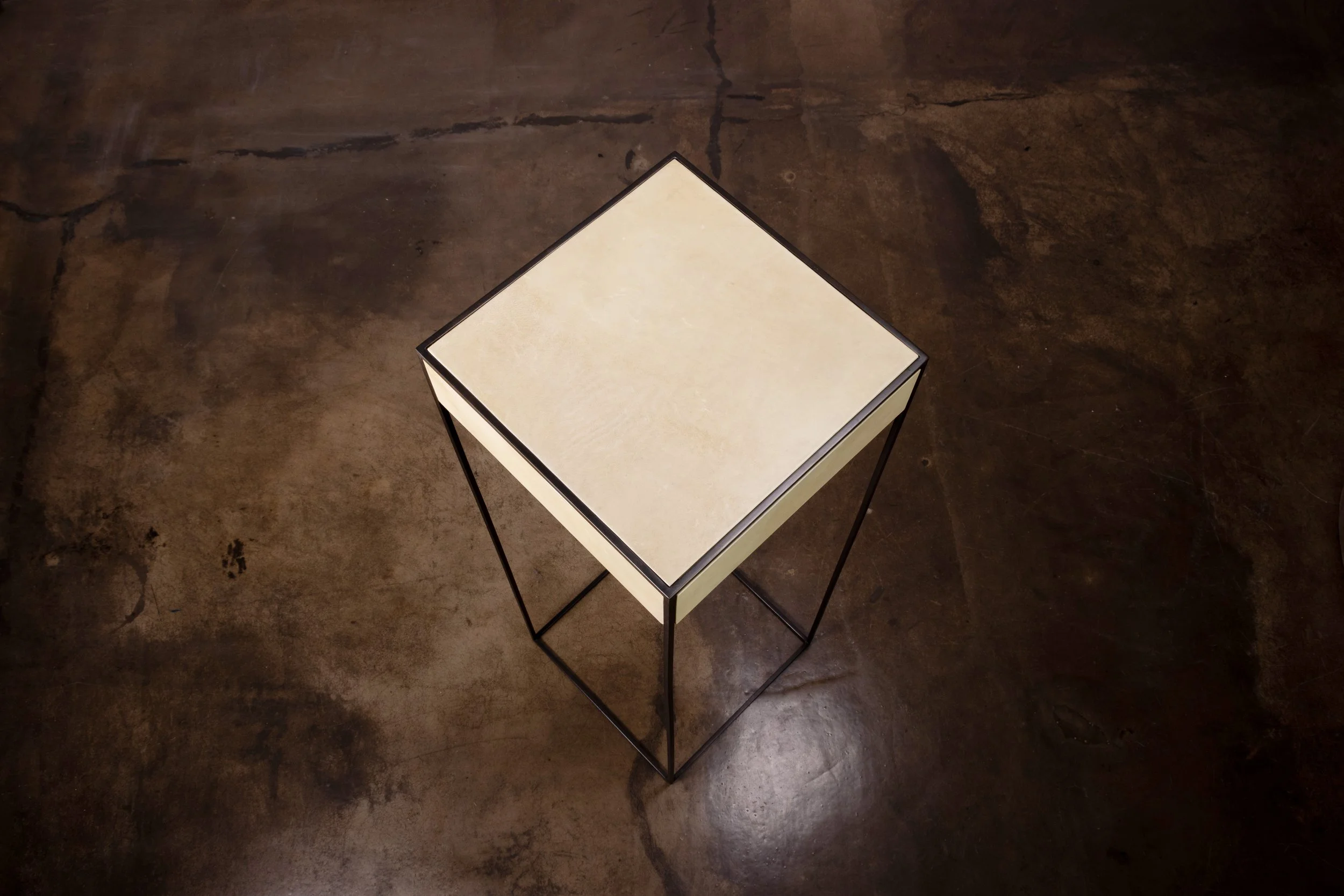 Marcello Table By Costantini 02.jpg