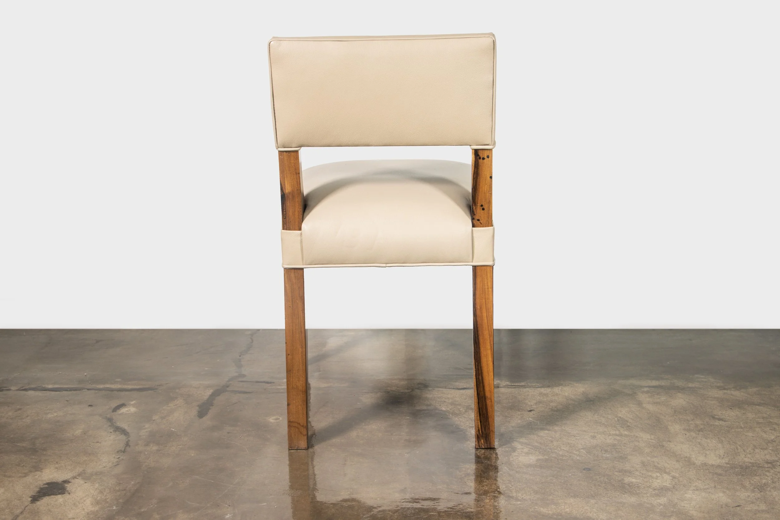 Bruno Chair Crema 220809_01 04.jpg