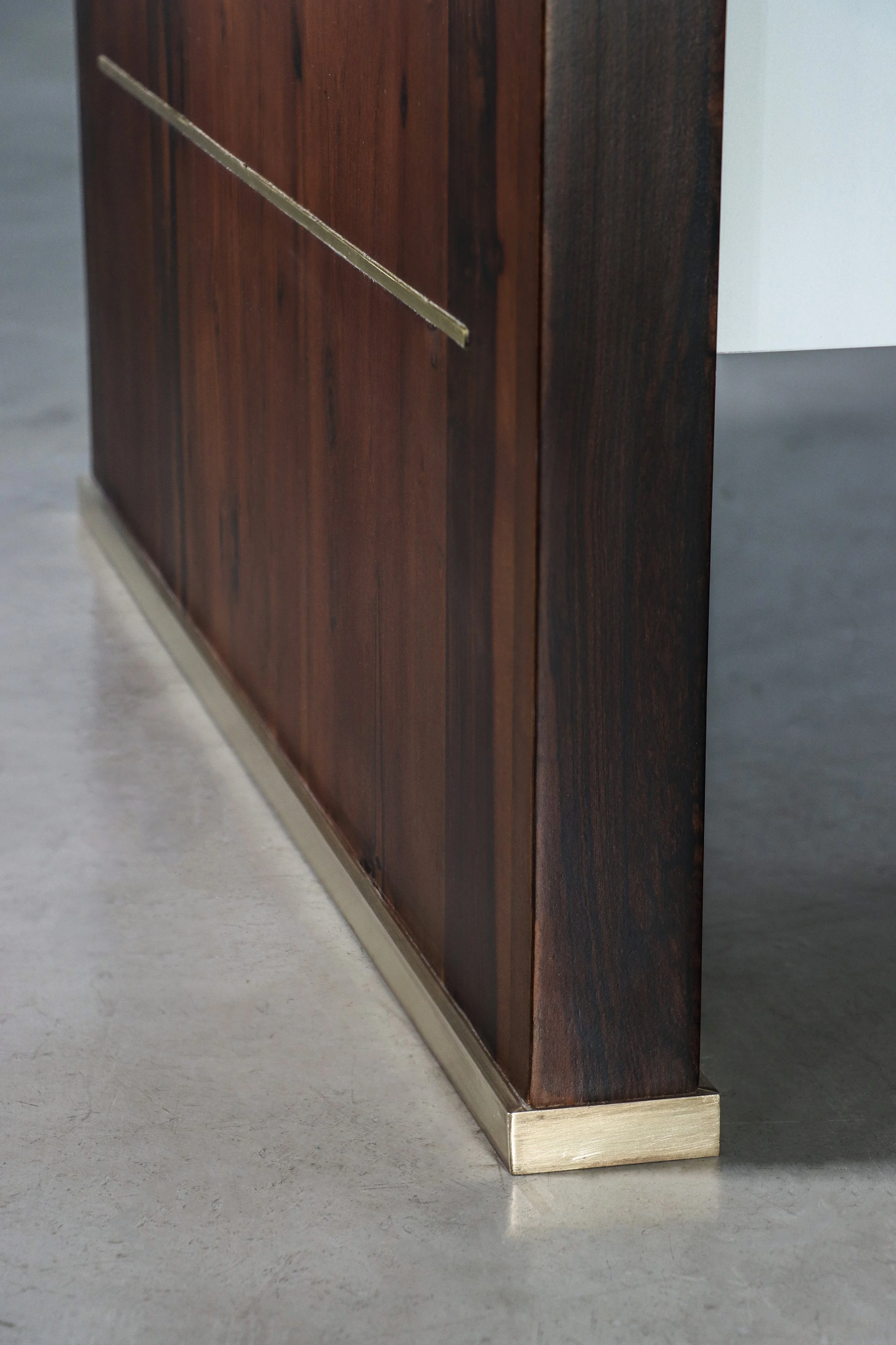 Lorenzo Desk by Costantini 09.jpg