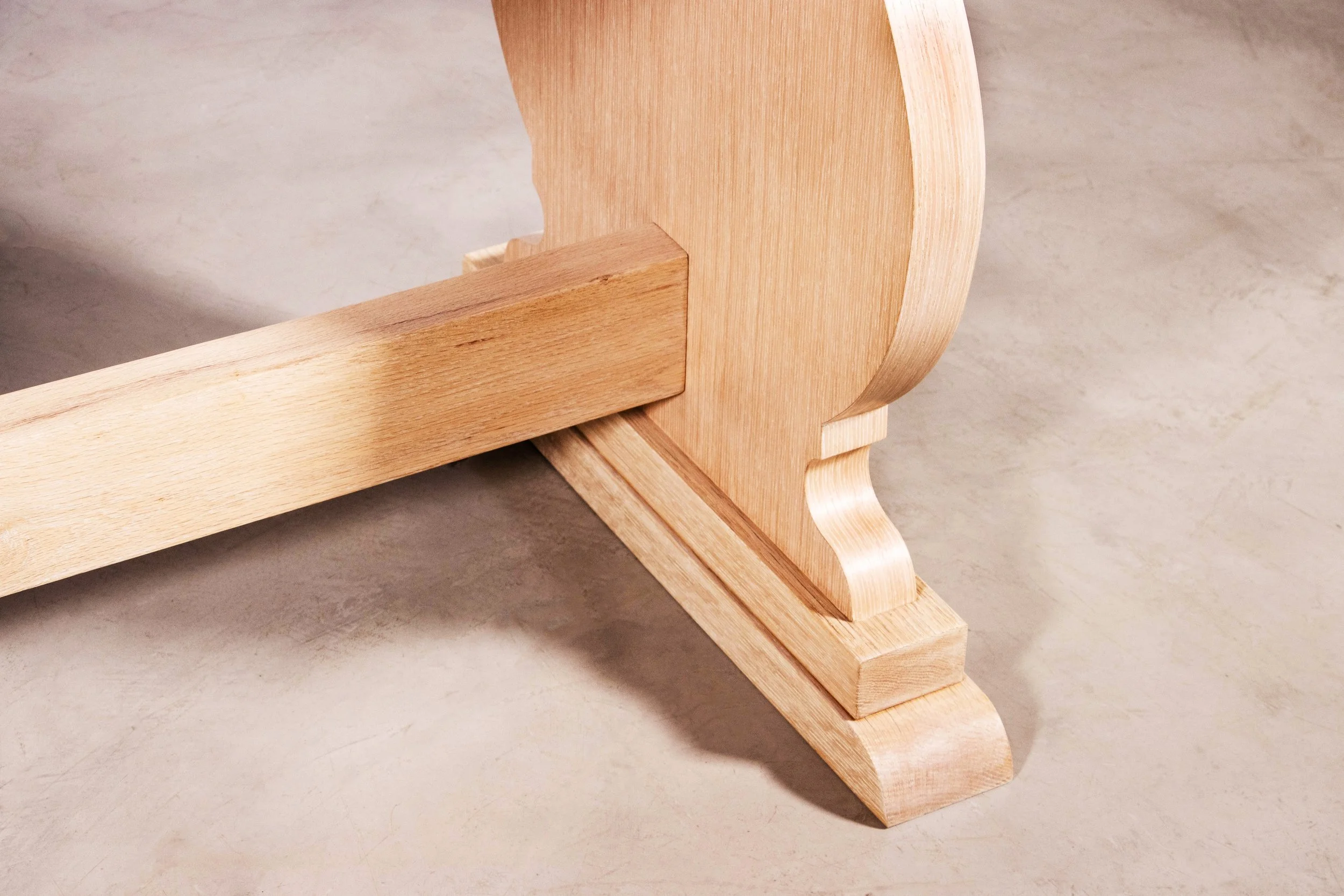 Manolo Table By Costantini 04.jpg