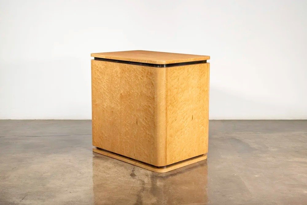 imgi_21_Elena+Bedside+Table+in+Birdseye+Maple+by+Costantini+02.jpg