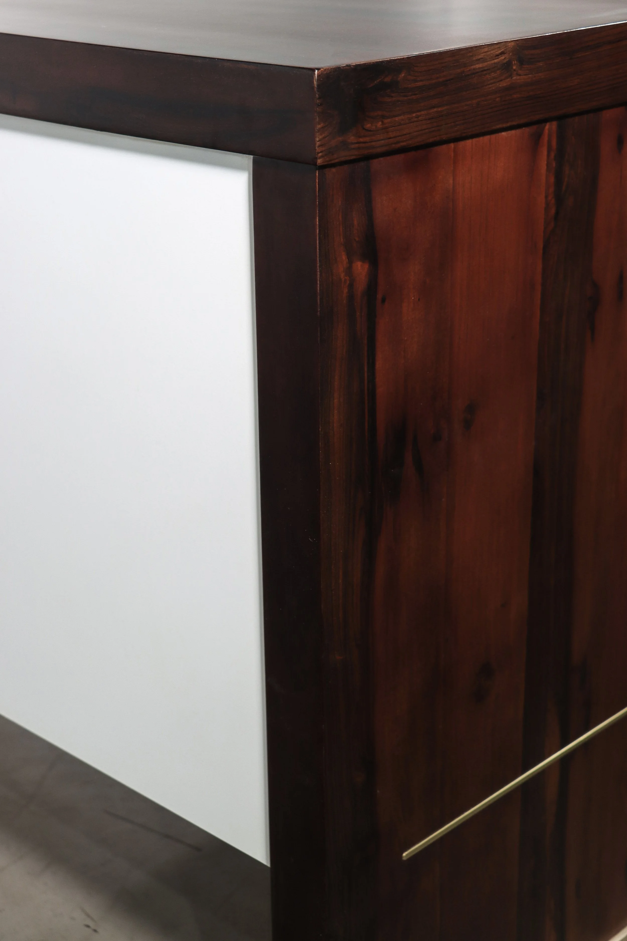 Lorenzo Desk by Costantini 10.jpg