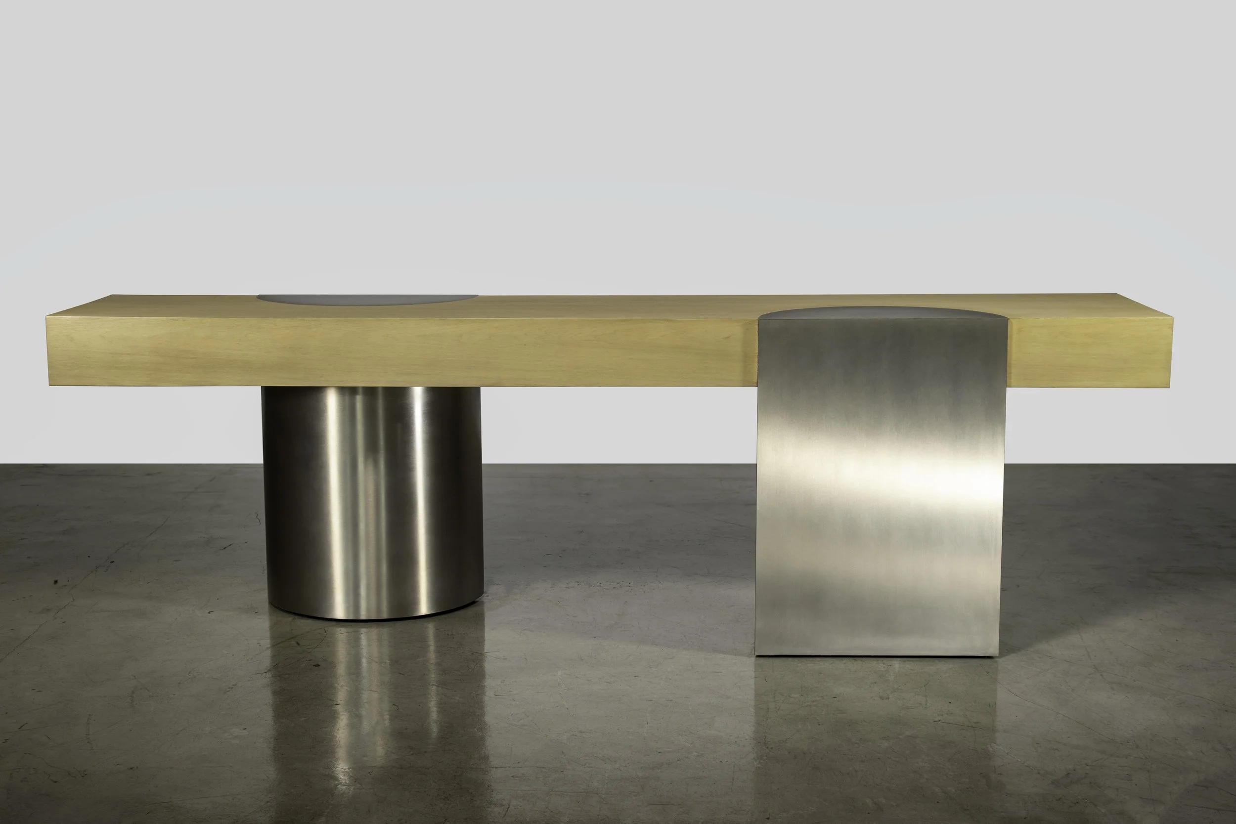 IF-43.700 River St Table for Clodagh by Costantini 01.jpg