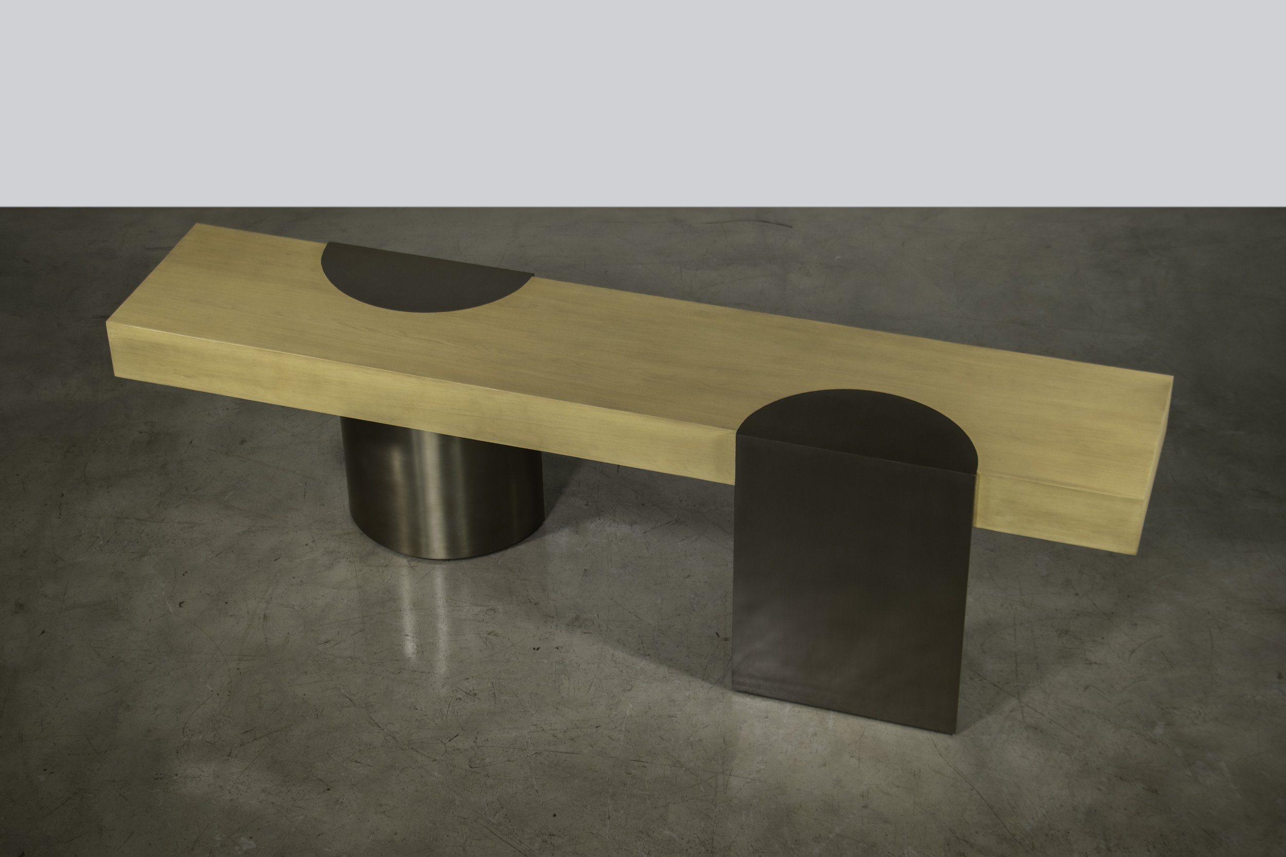 IF-43.700 River St Table for Clodagh by Costantini 02.jpg