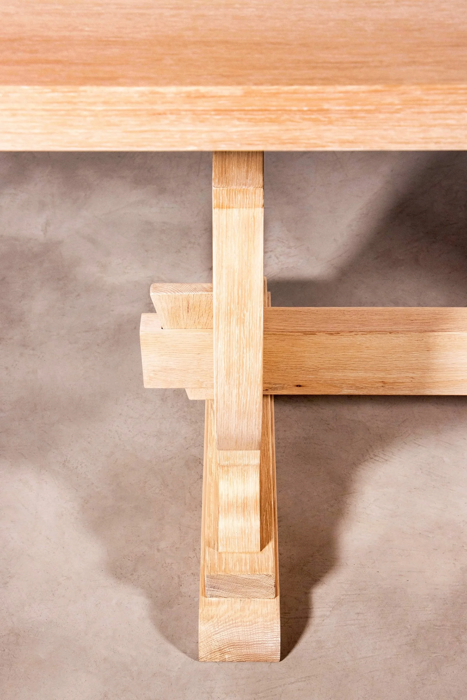 Manolo Table By Costantini 07.jpg