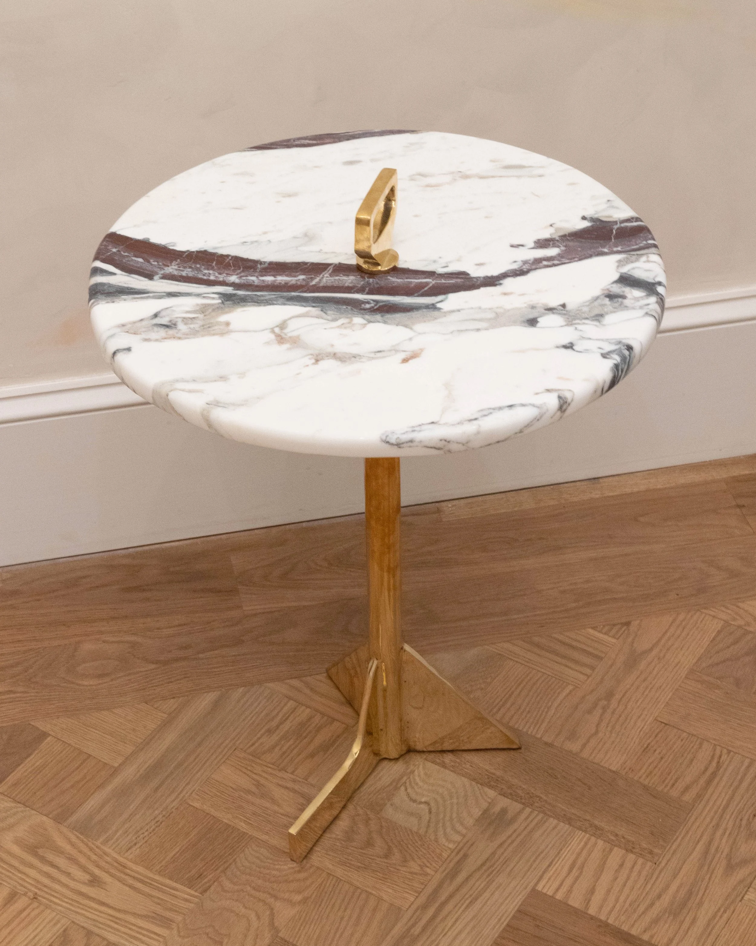 Bellance Marmol Cigarette Table in Cast Bronze and Calacatta Viola Marble by Costantini 01.jpg