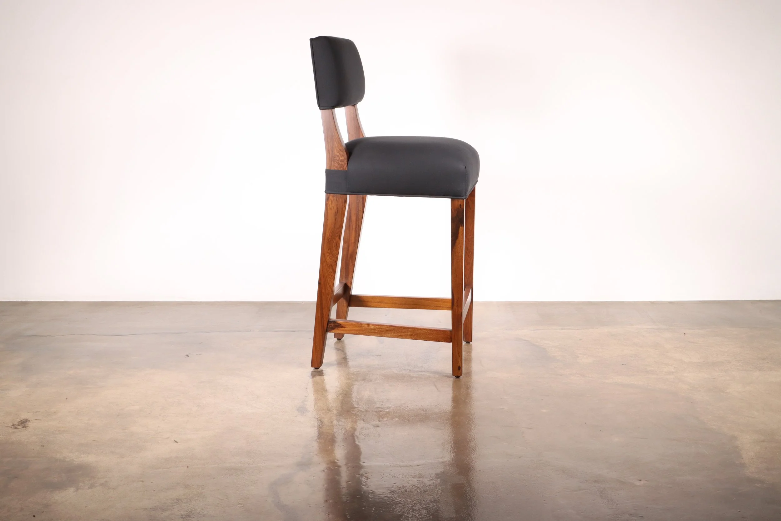 Bruno Stool by Costantini 03.JPG