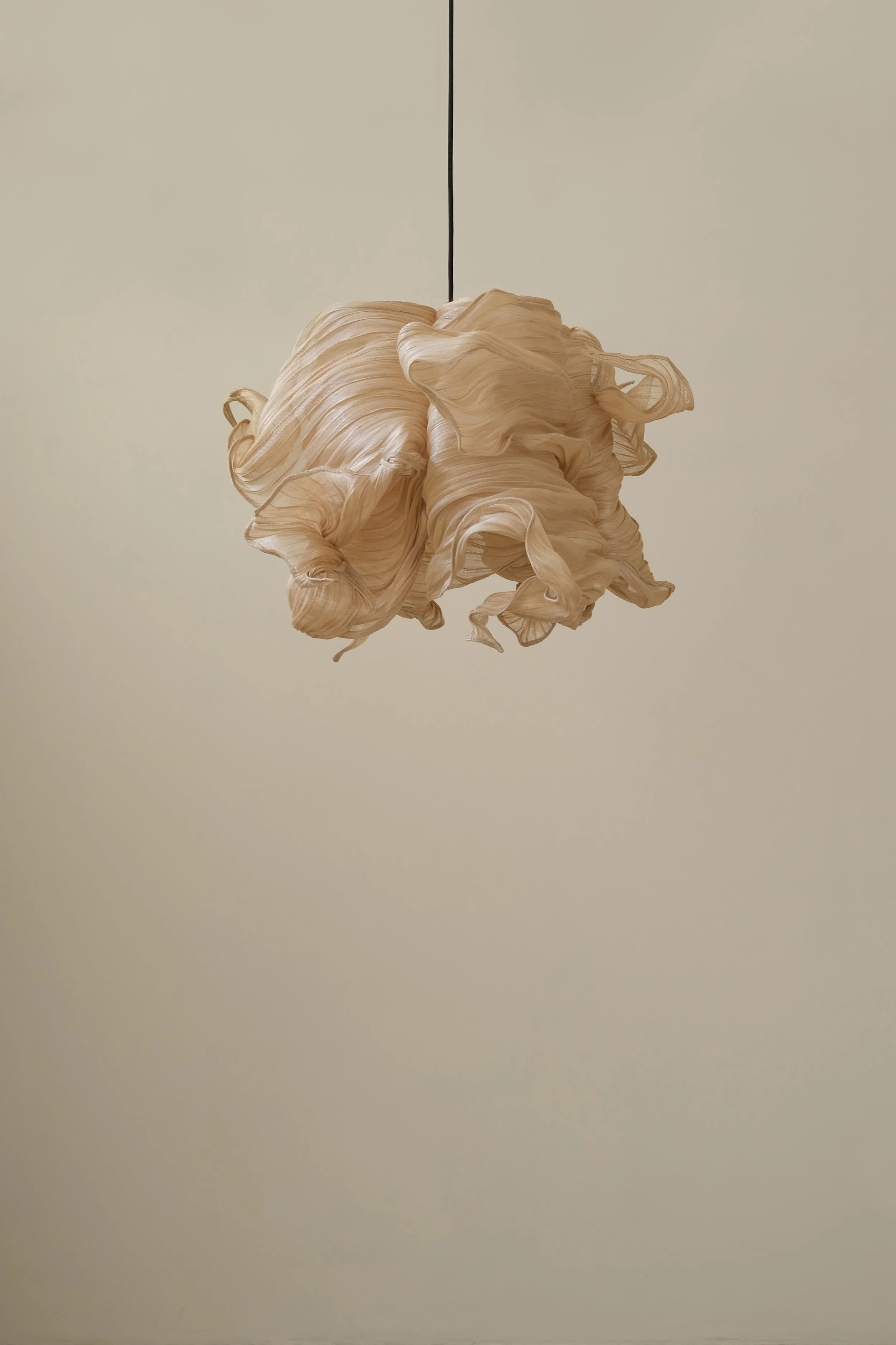 Nebula 60 Pendant Natural by Mirei Monticelli 01.jpg