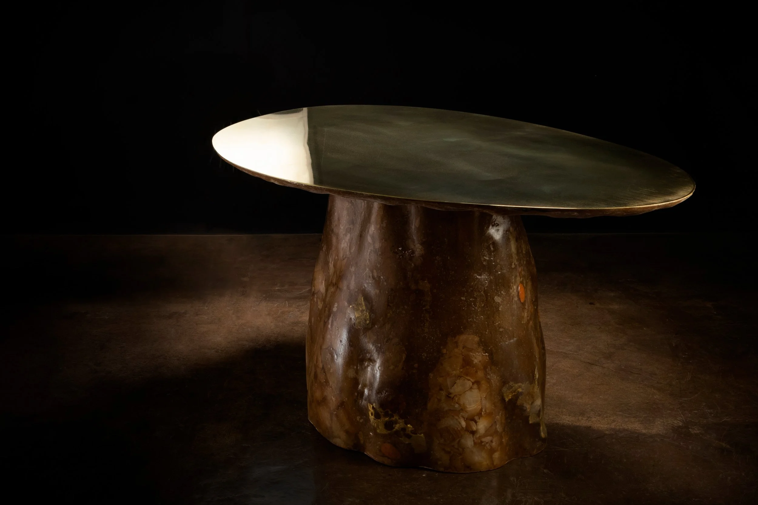 Tavola 25 Onyx Bronze and Fiberglass Table by Costantini 04.jpg