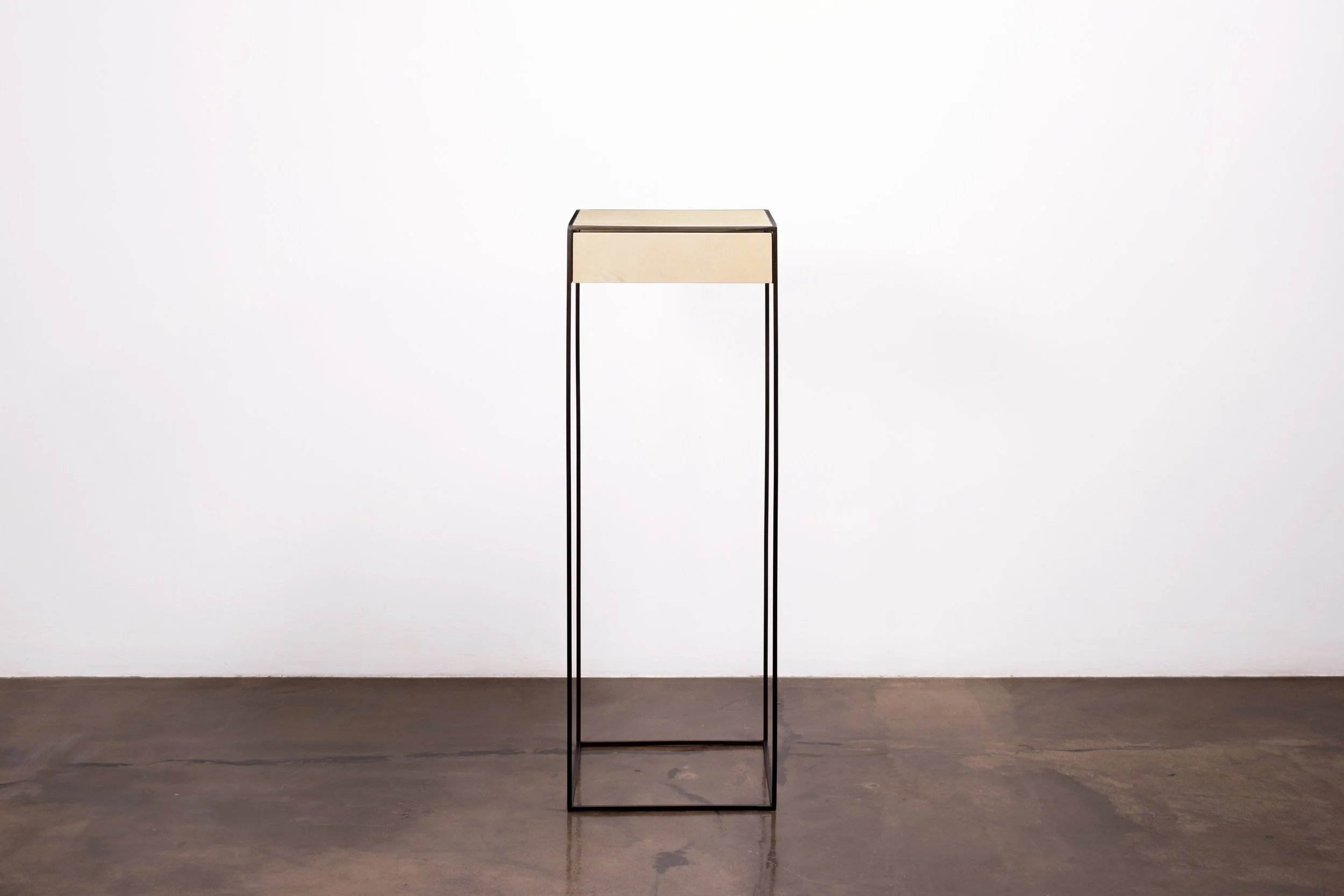 Marcello Table By Costantini 01.jpg