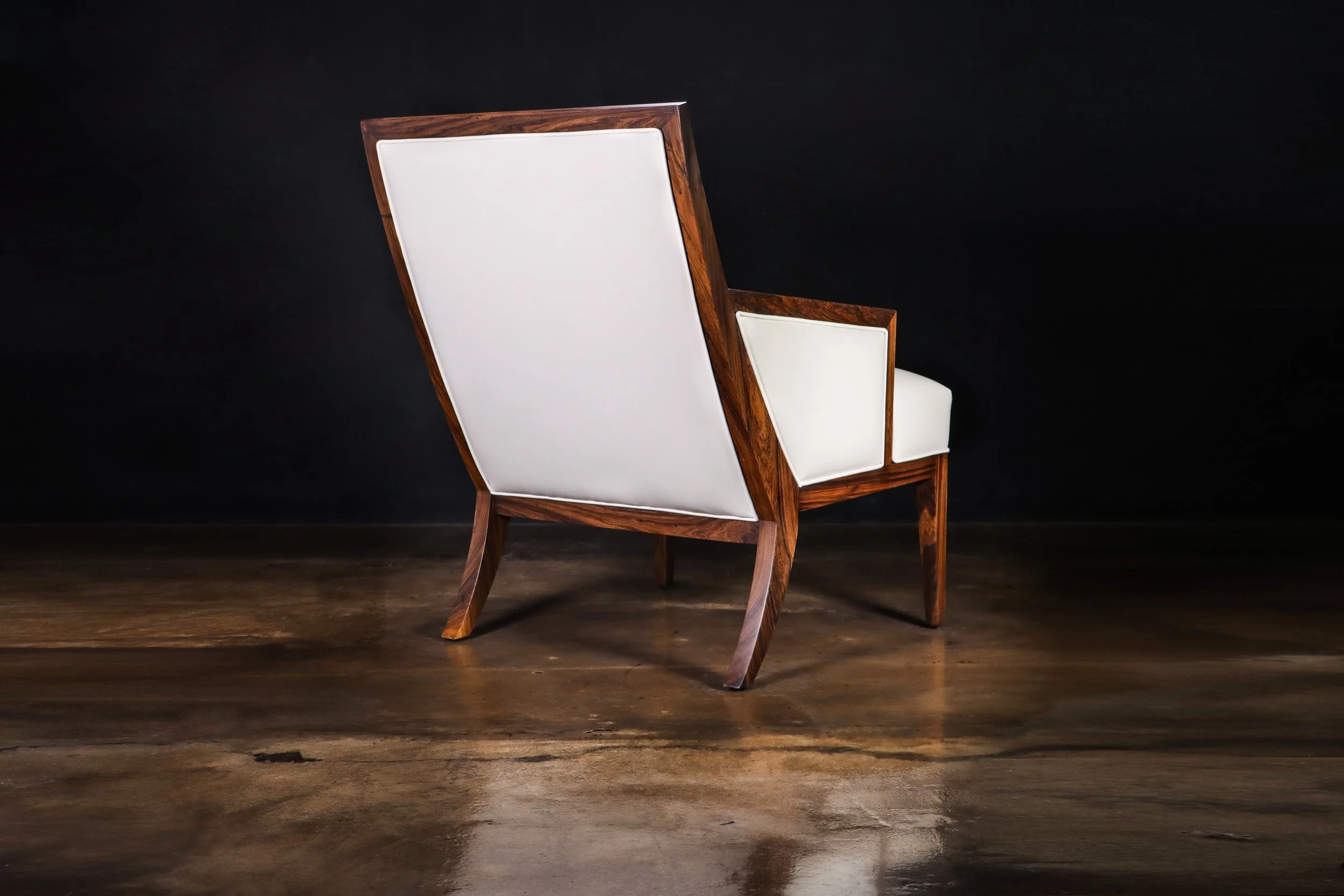 Belgrano Lounge Chair by Costantini 01.jpg