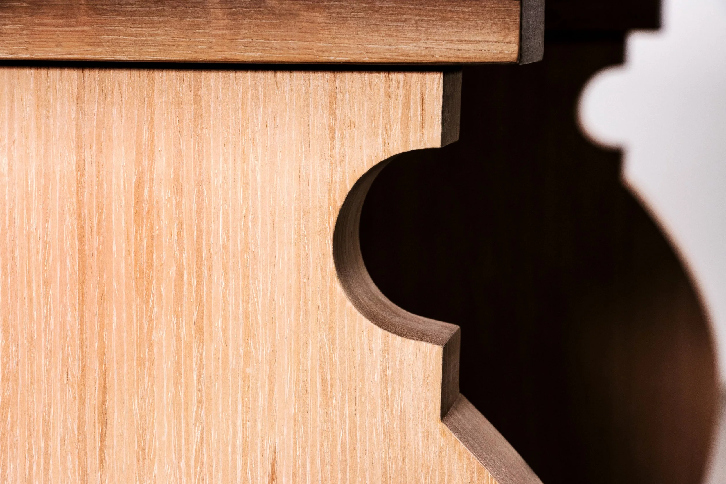 Manolo Table By Costantini 10.jpg