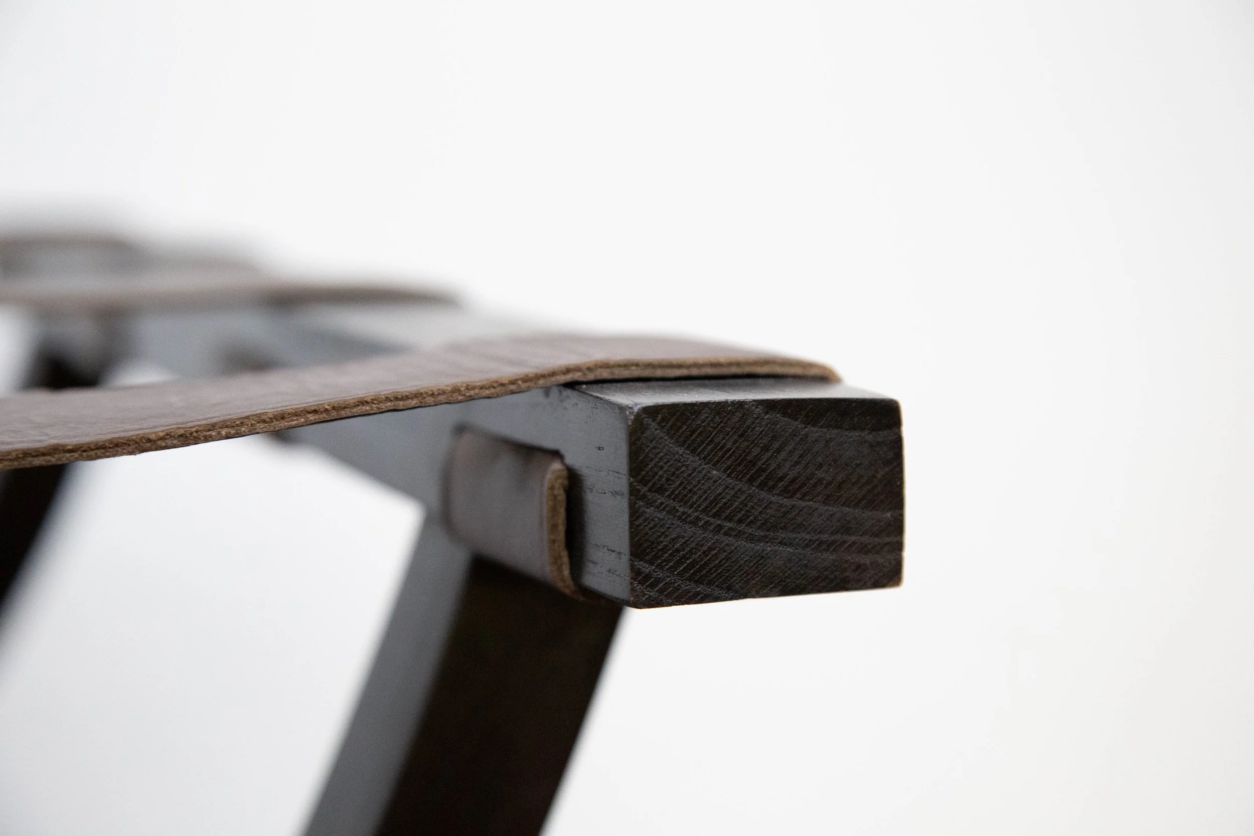 Valerio Luggage Rack by Costantini 03.jpg