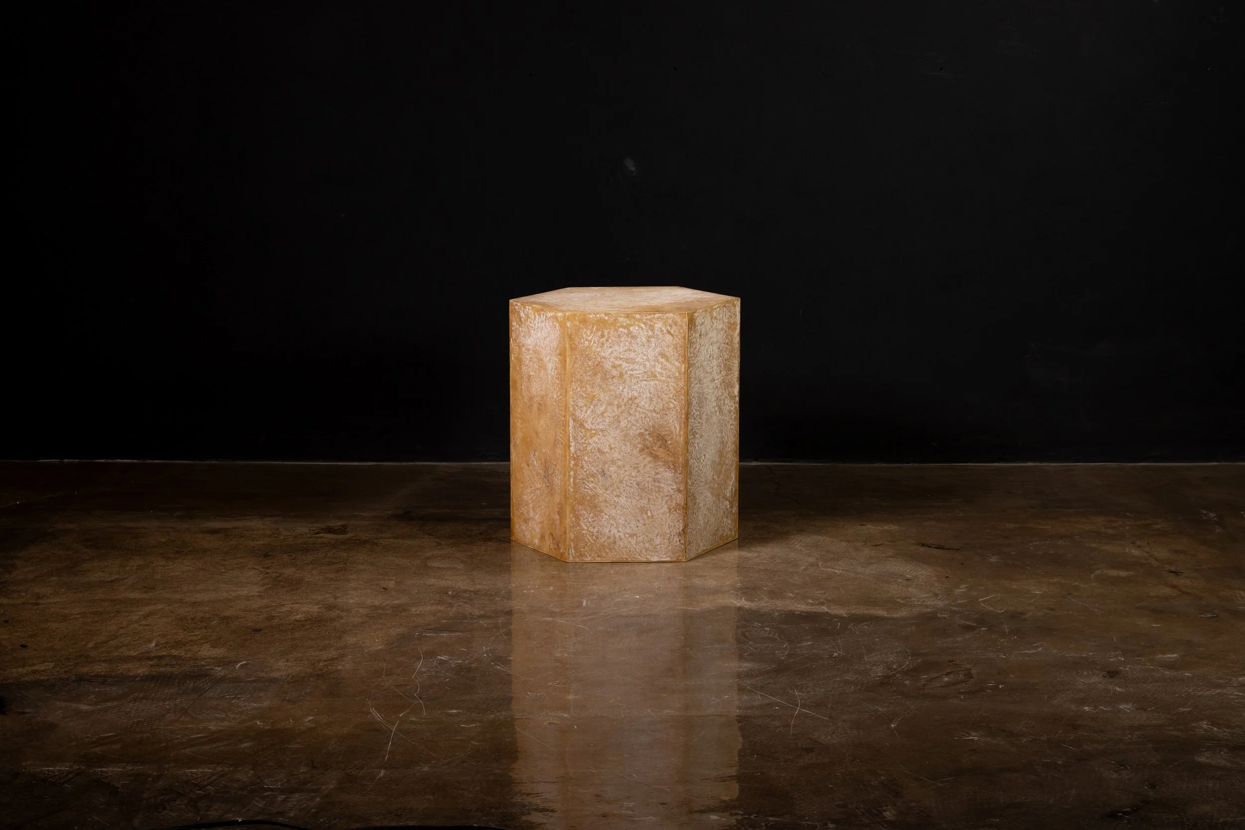 260317_09 Pergamino Hex Caramel Chico by Costantini 01.JPG